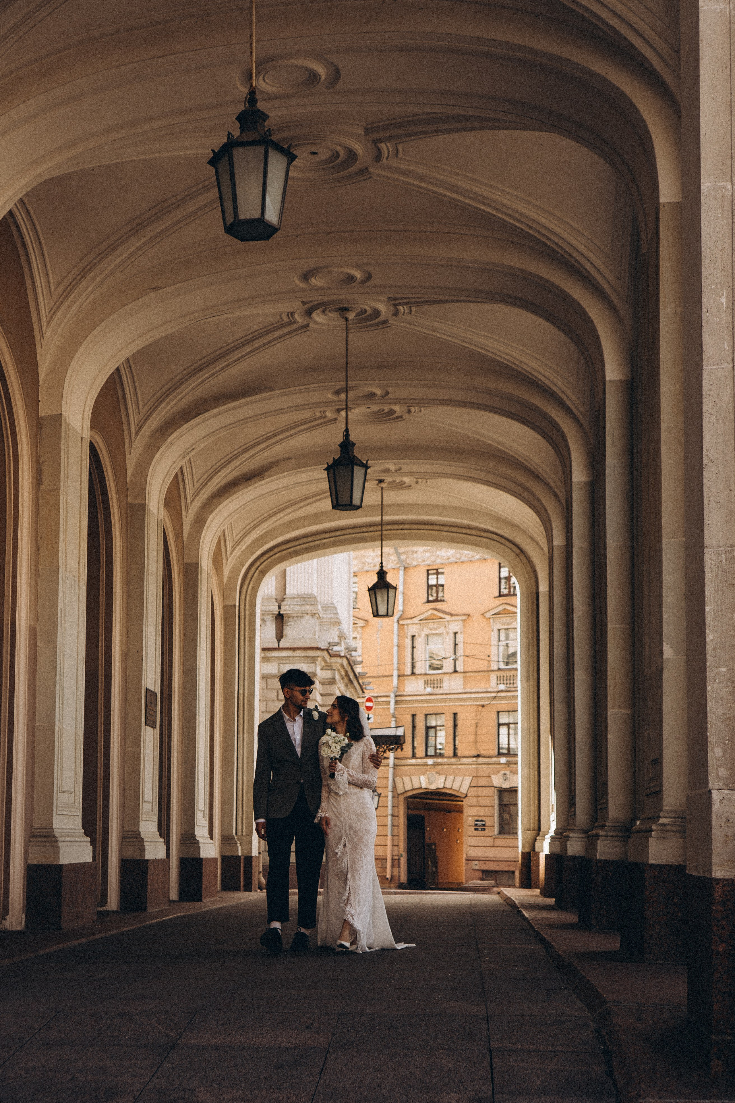 СВАДЕБНАЯ ПРОГУЛКА ВОЗЕ ИСАИКЕВСКОГО СОБОРА АСТОРИИ И ЗАКОНОДАЛЕТНОГО СОБРАНИЯ. Профессиональный фотограф, Санкт-Петербург — Виктория Богомолова