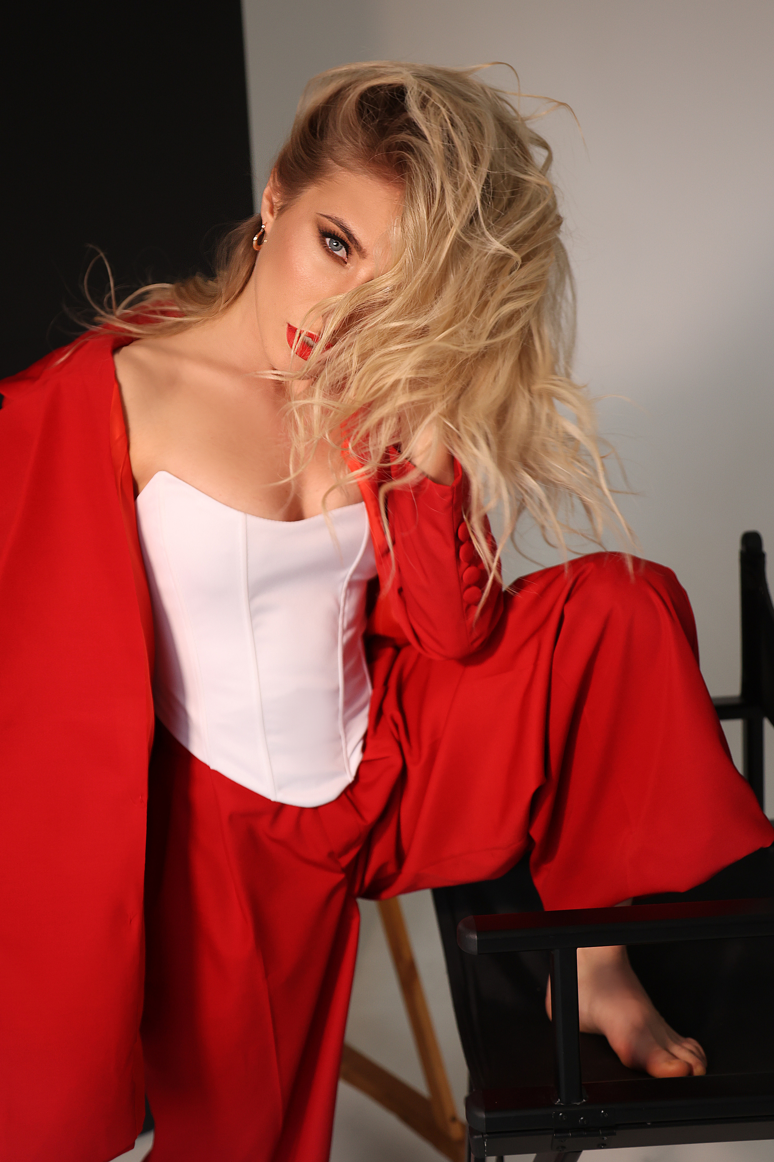 КРАСНЫЙ — ЭТО ВЫЗОВ! ТЫ ГОТОВА К ВЕЧНОМУ ВНИМАНИЮ?. Свадебный фотограф в Евпатории и в Крыму, Love story, женский портрет