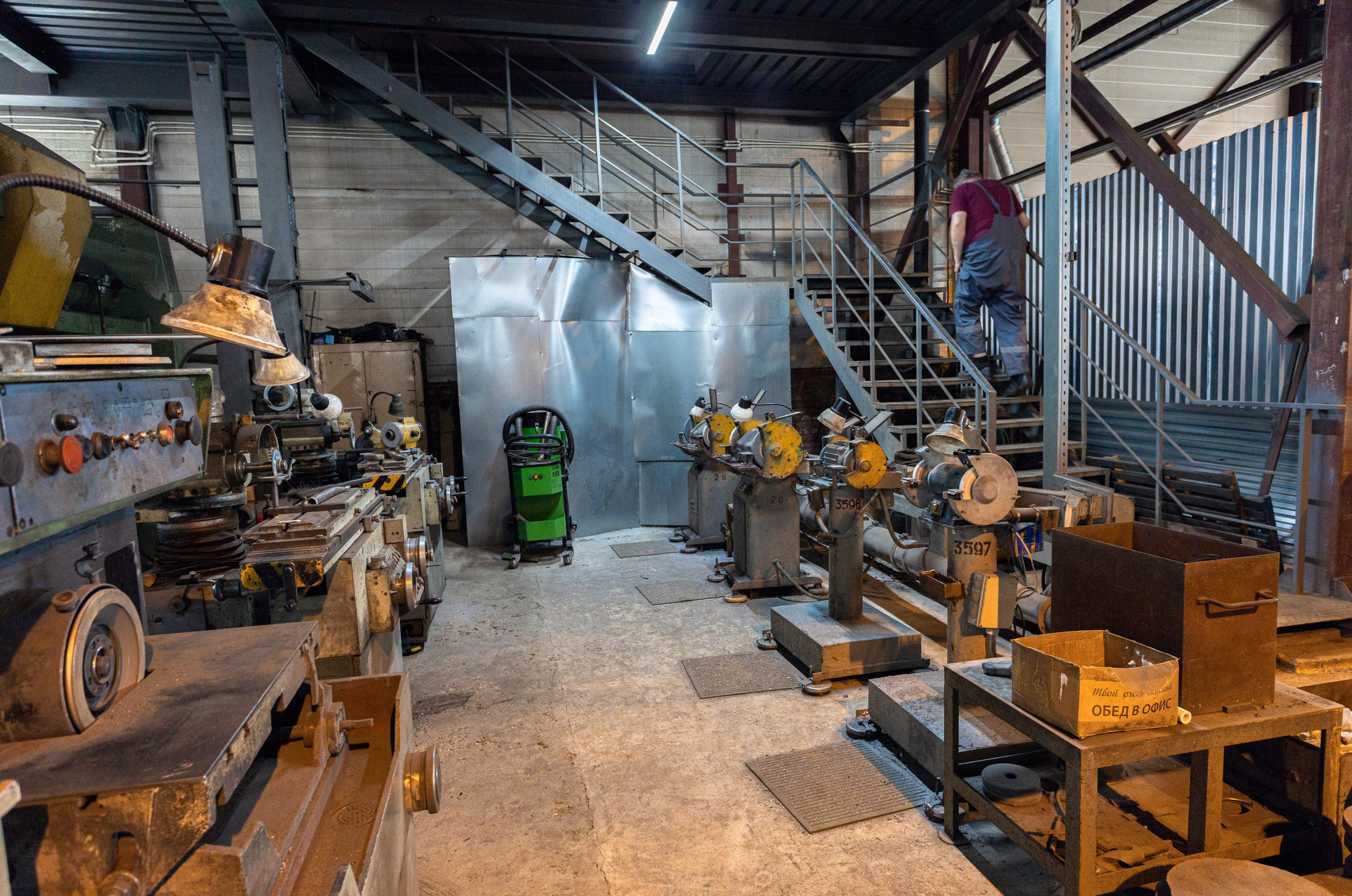 ПРОМЫШЛЕННАЯ. Визуальная упаковка брендов и проектов через фото и видеопроизводство