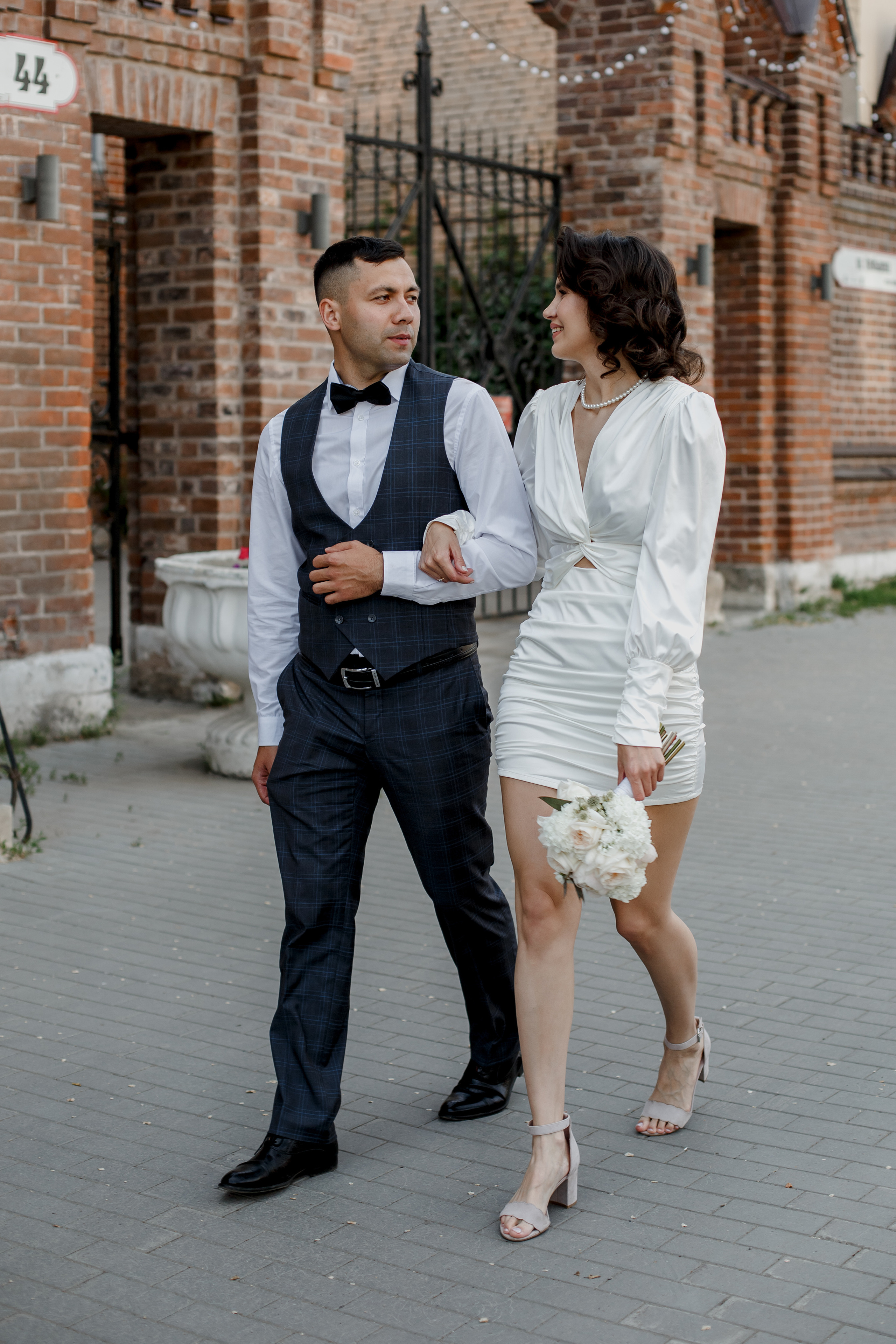 Свадебная фотосессия в городе. Свадебный фотограф в Самаре Катерина Мостовая