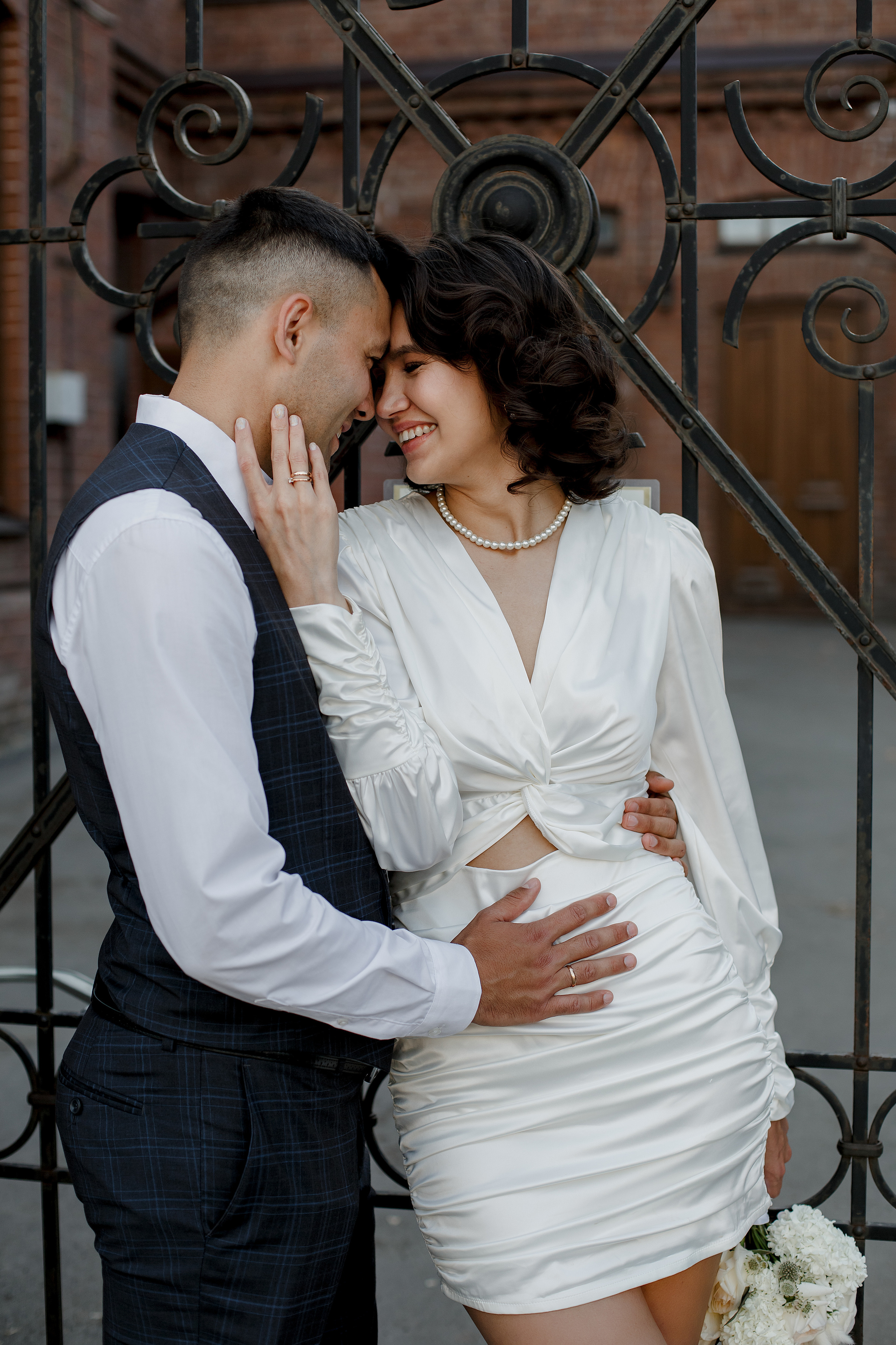 Свадебная фотосессия в городе. Свадебный фотограф в Самаре Катерина Мостовая