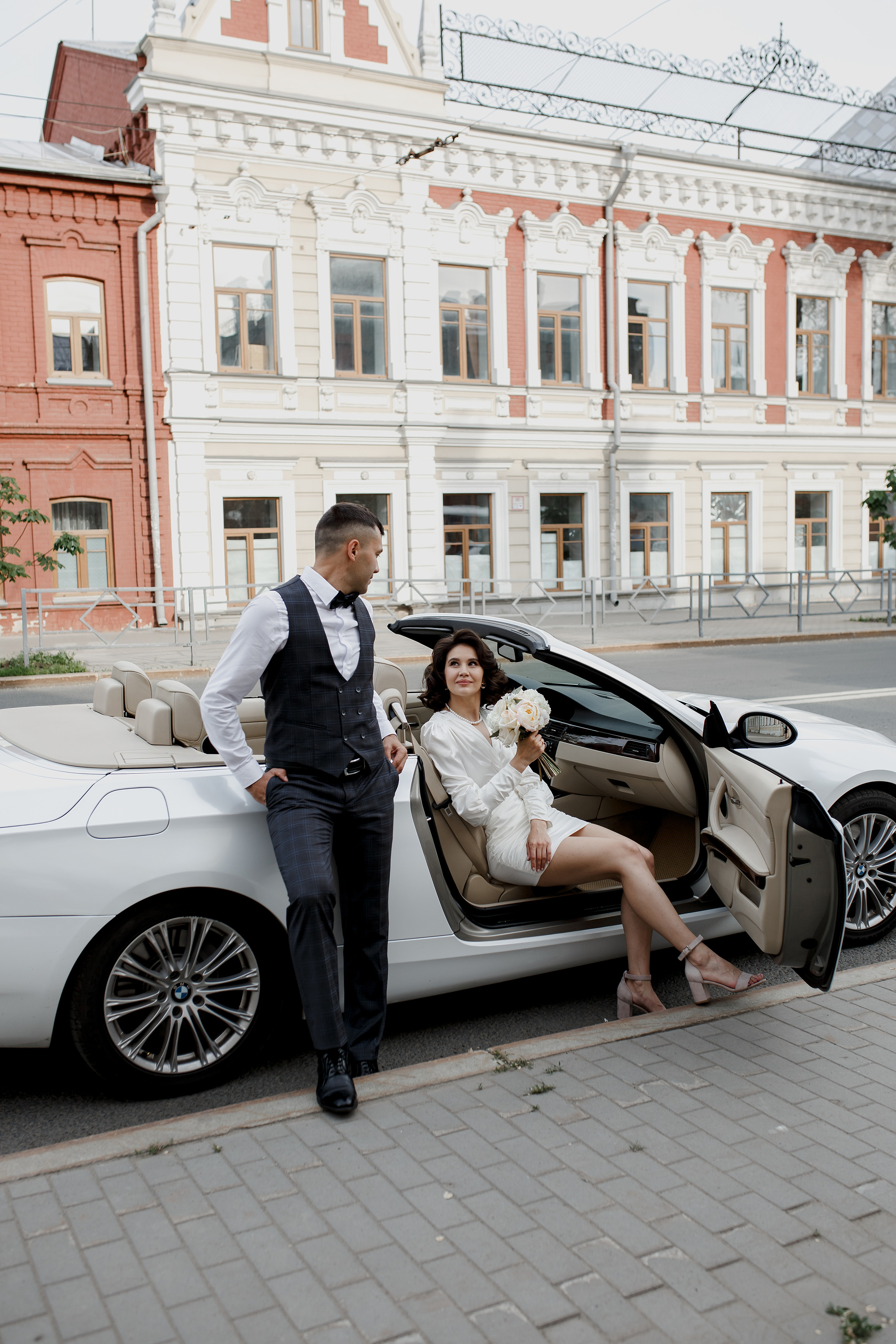 Свадебная фотосессия в городе. Свадебный фотограф в Самаре Катерина Мостовая