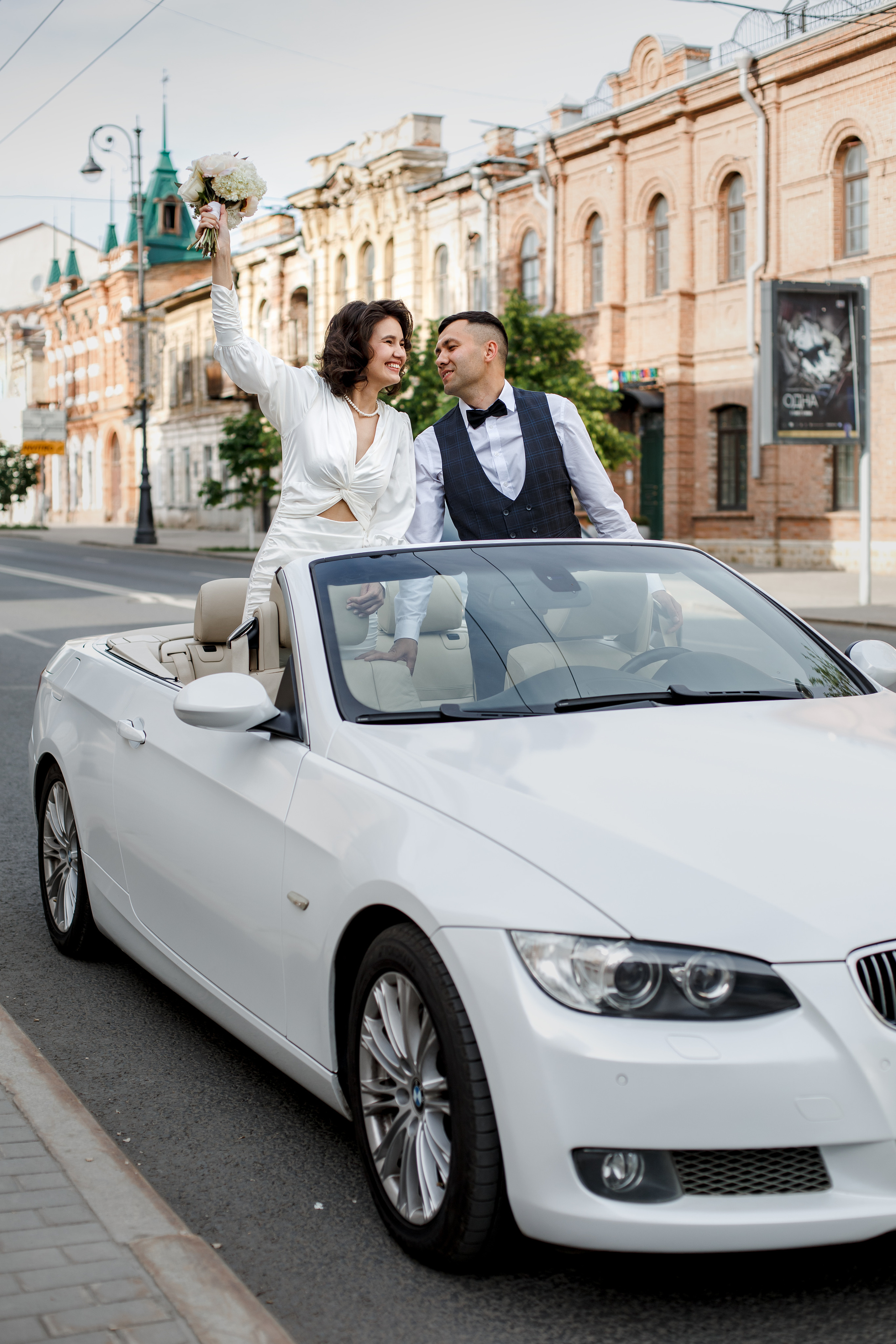 Свадебная фотосессия в городе. Свадебный фотограф в Самаре Катерина Мостовая