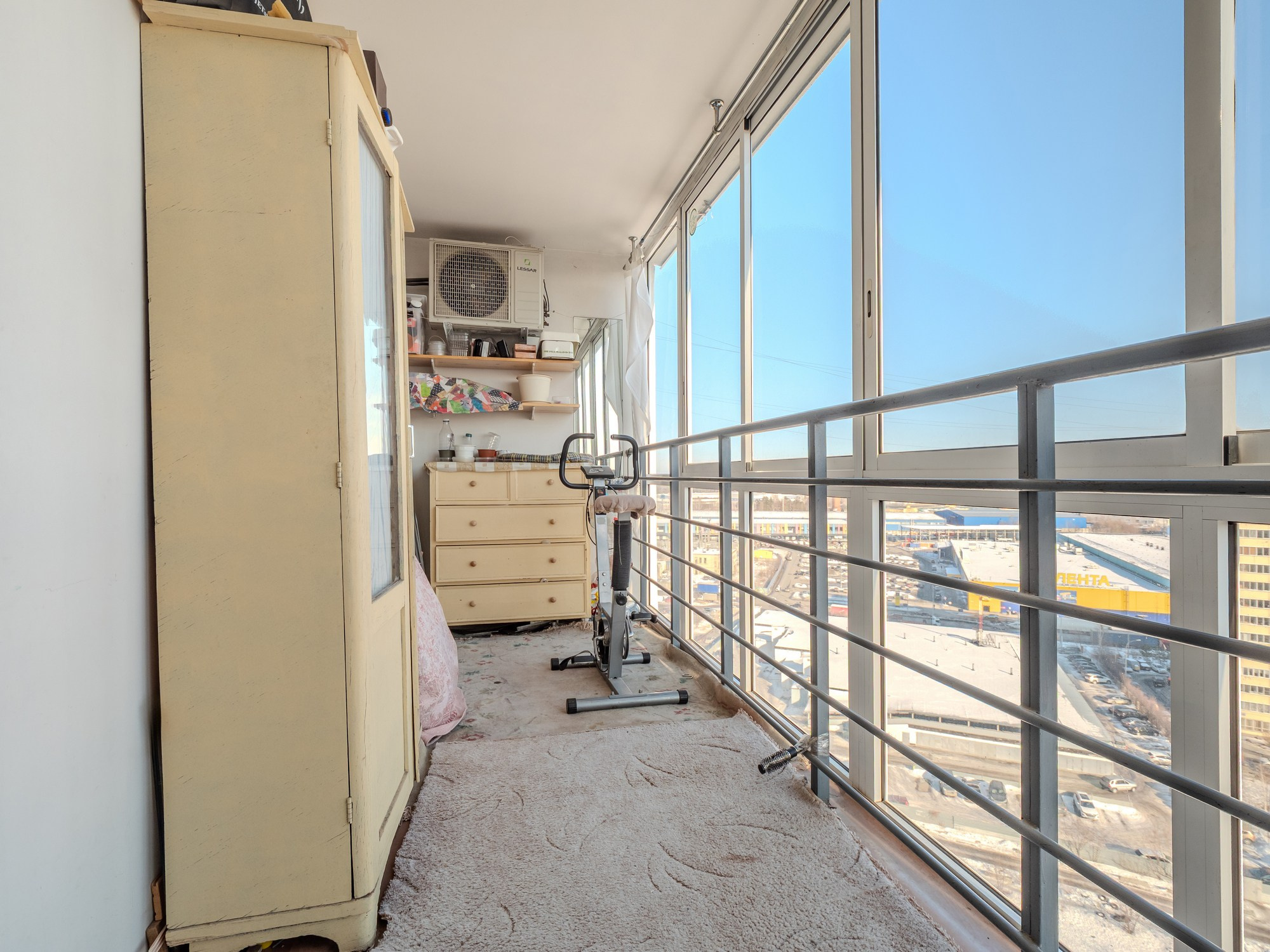 Квартира в Екатеринбурге. Фотограф недвижимости и авто в Екатеринбурге