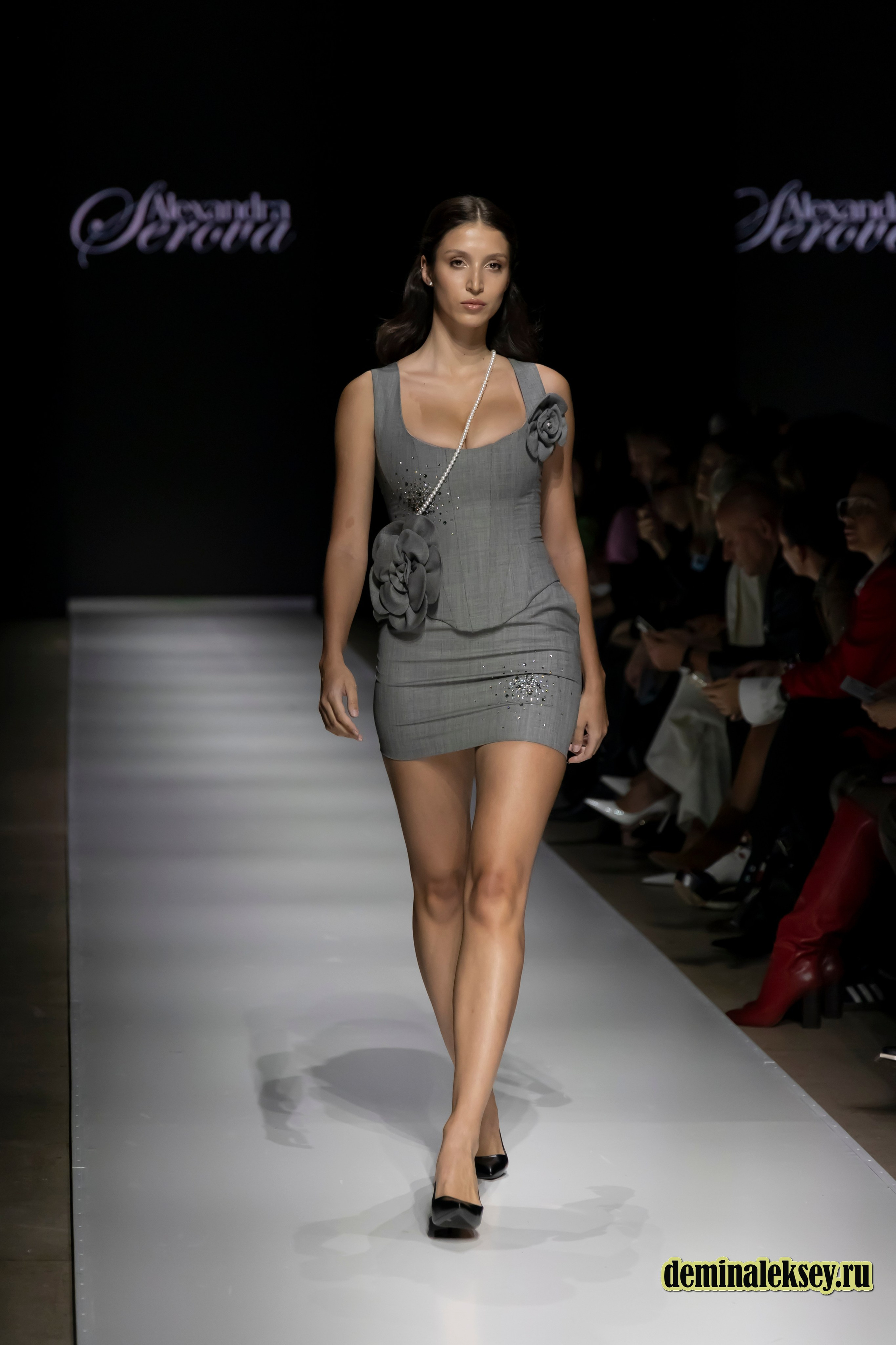 Московская неделя моды 2024 9 октября дизайнер Alexandra Serova. Репортажный, семейный и студийный фотограф в Москве Демин Алексей