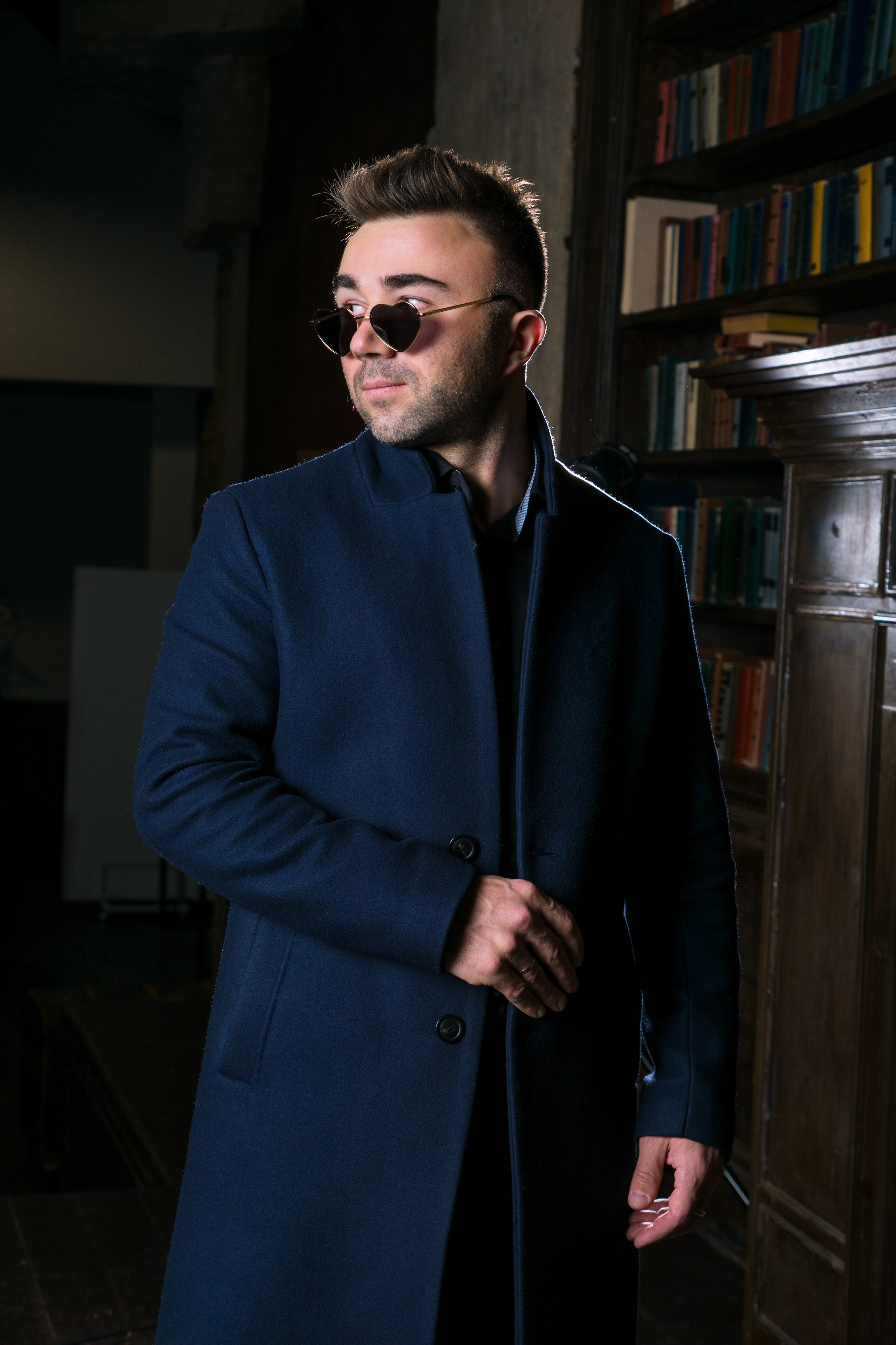 Ведущий Илья. Фотограф