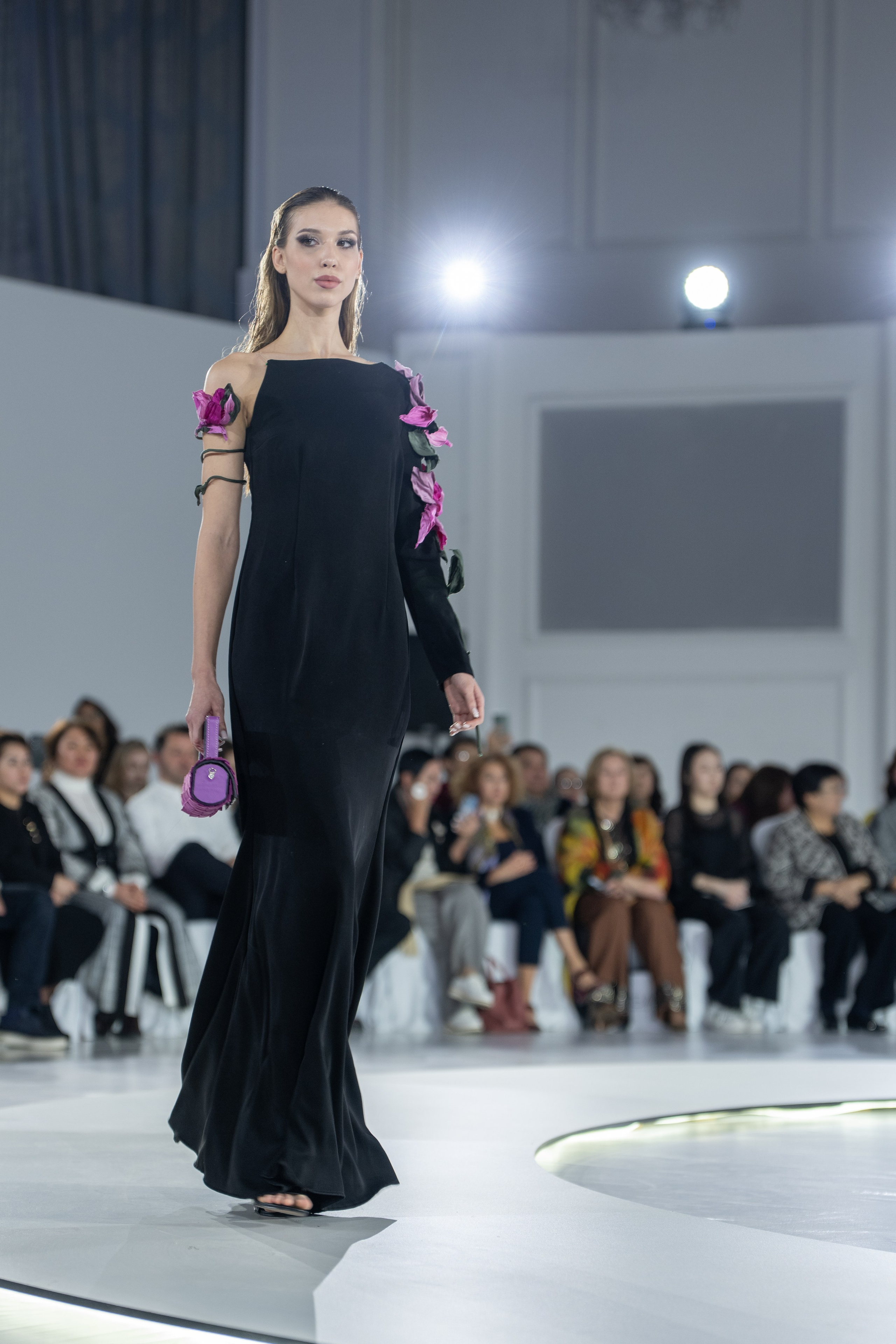 Brand TinAtin Magalashvilu. Сайт Алматинского НЮ АРТ, будуар и фэшн фотографа Дениса Карпенко