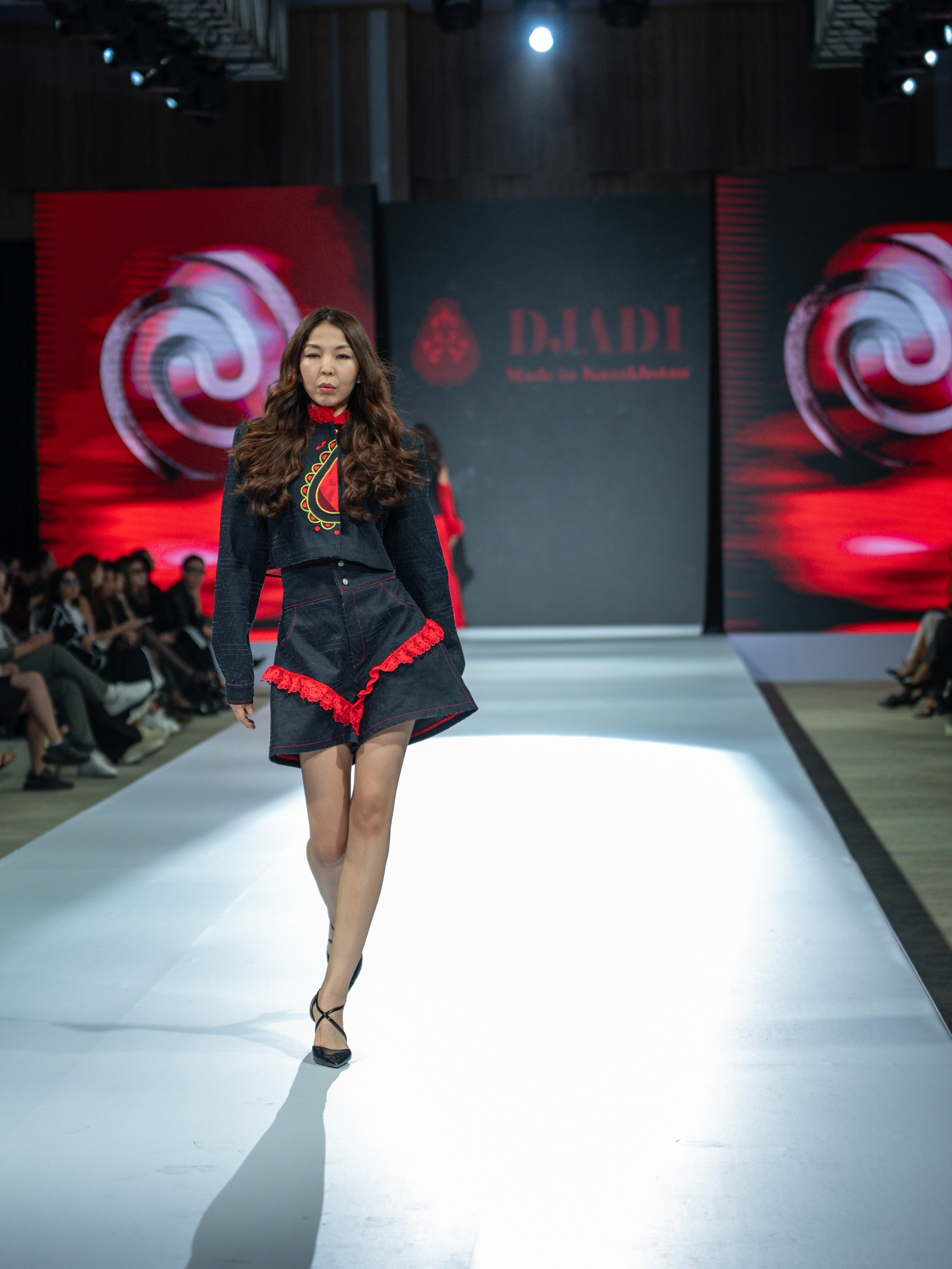 EURASIAN FASHION WEEK DJADI. Сайт Алматинского НЮ АРТ, будуар и фэшн фотографа Дениса Карпенко