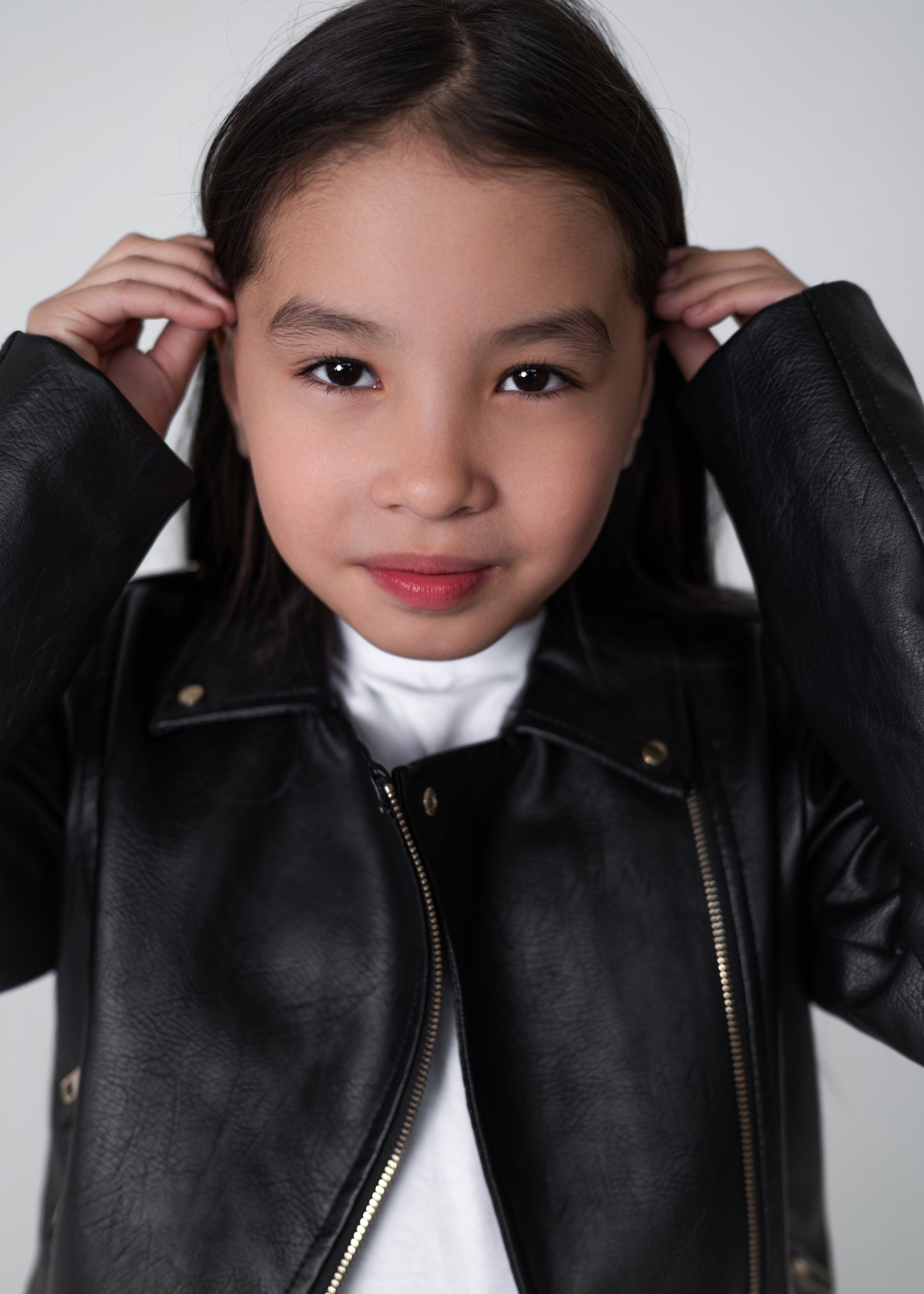 Модельное портфолио. Фотограф Москва Виктория Вишневская актерское / модельное портфолио