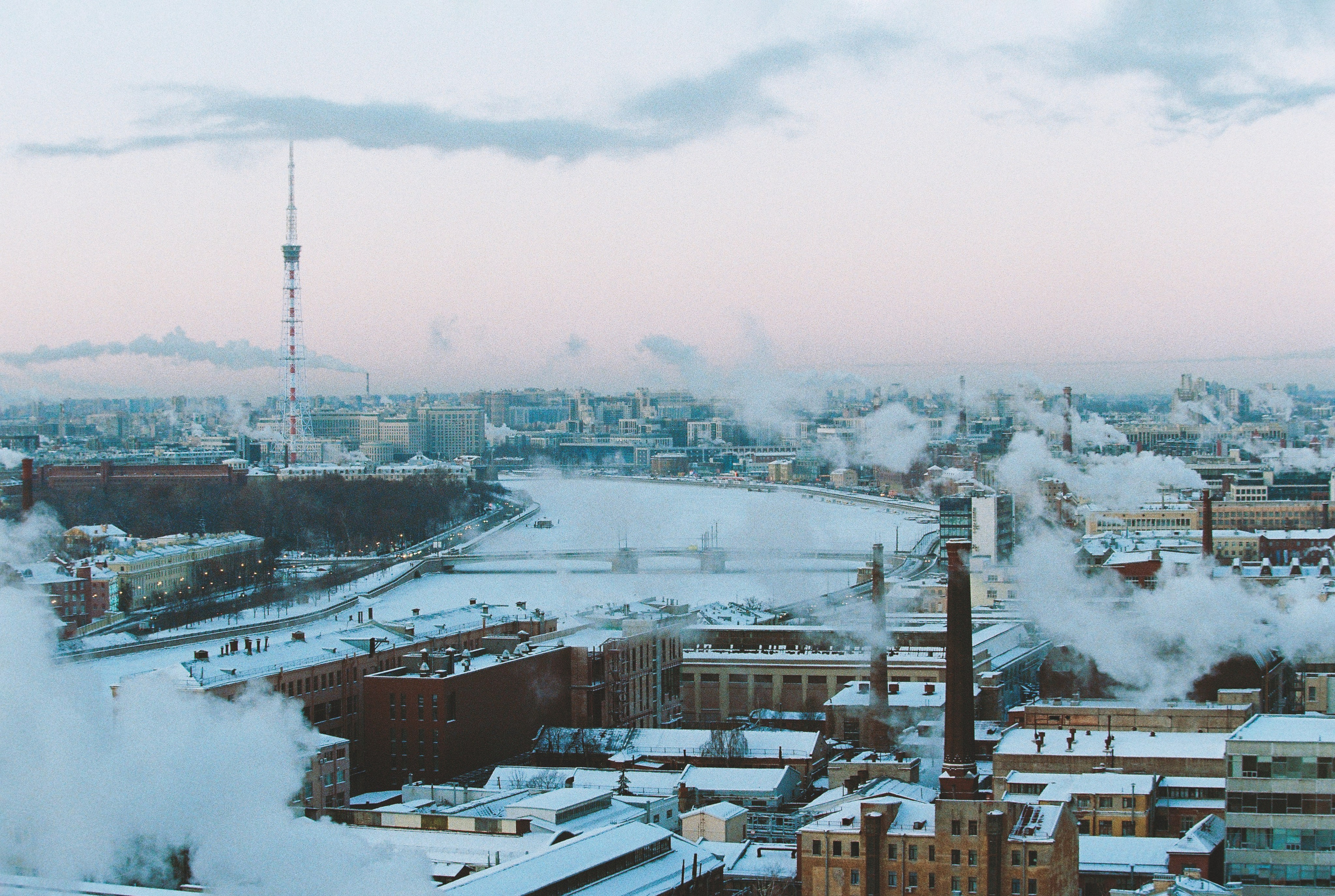 Фотографии цветные. Свадебный и семейный пленочный фотограф в Петербурге Истомина Ирина