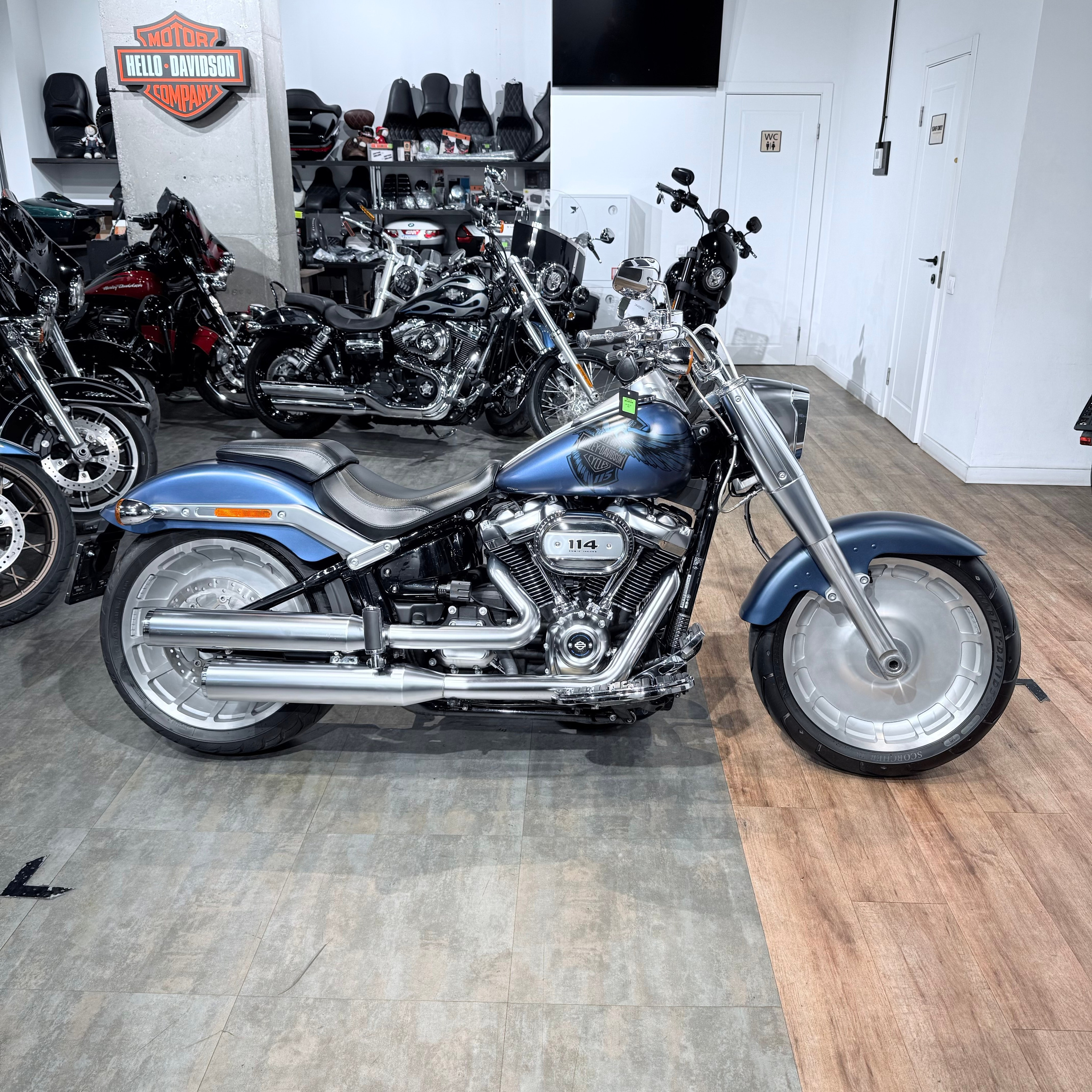 2018 Fat Boy 114 Bluе Dеnim 115 Yеars. Hello Davidson, Москва. Только хорошие мотоциклы…