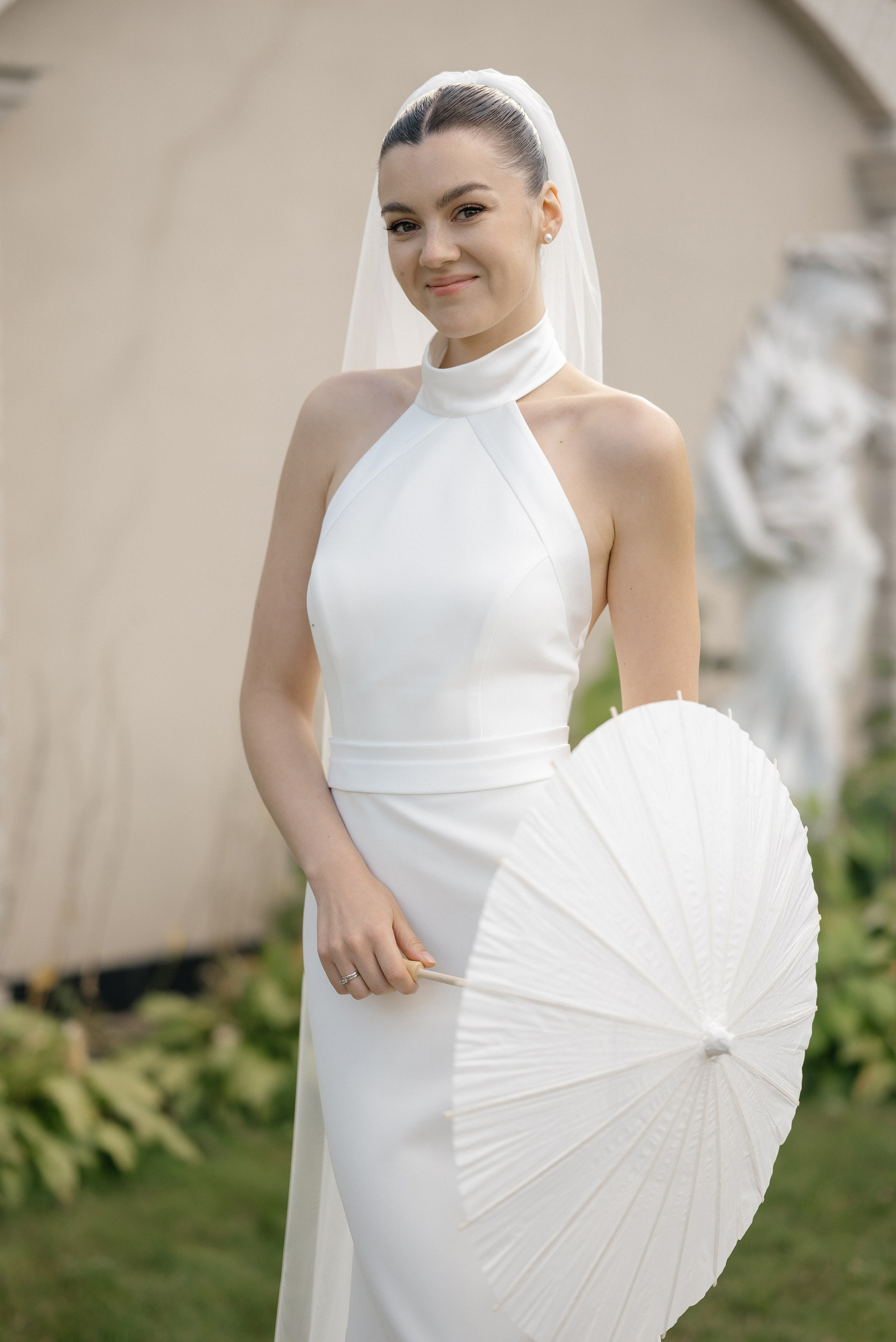 Wedding day in VERSAL PARK. Wedding PHOTOGRAPHER Andrew Vnukov