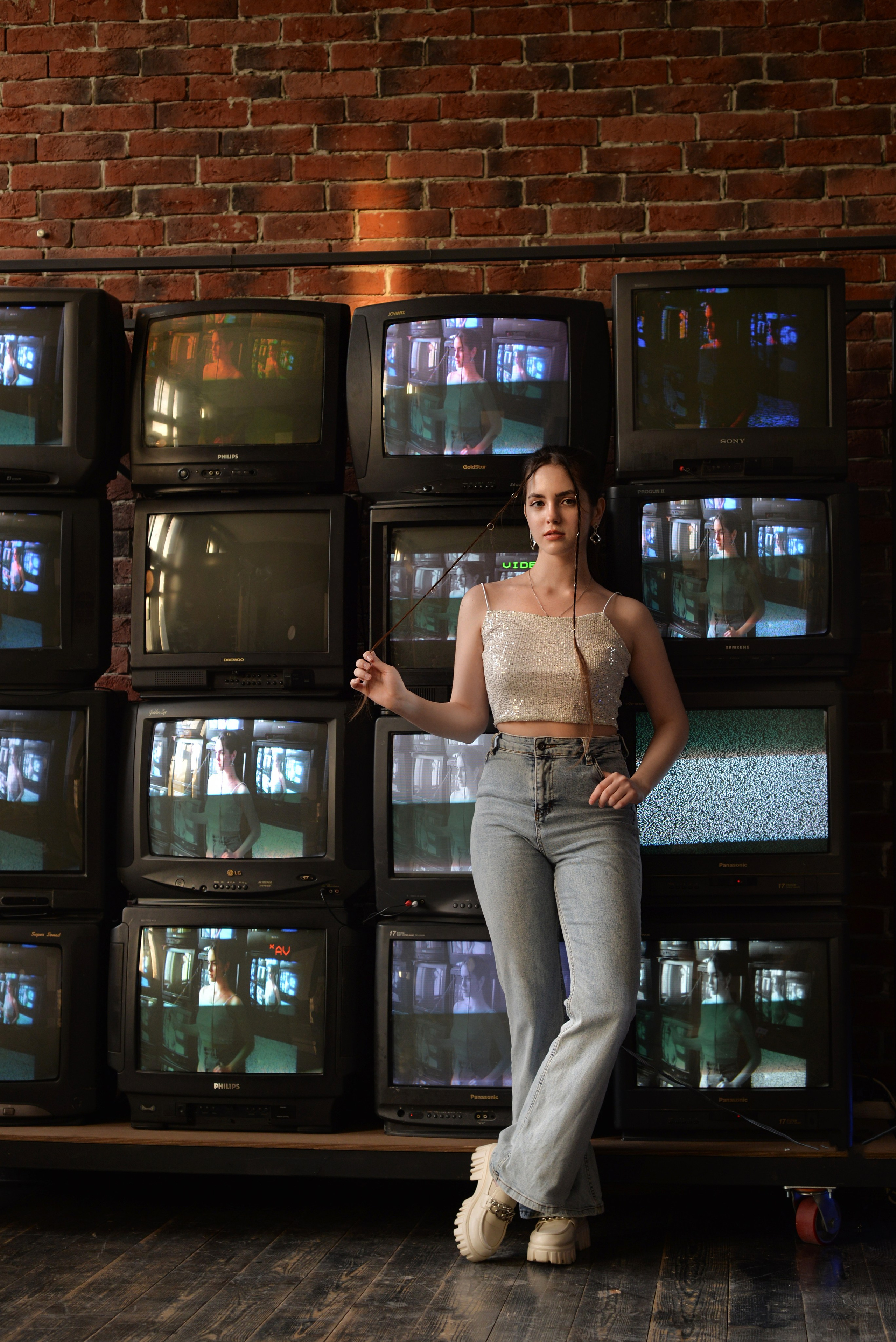 Вика, локация с телеками. Семейный и свадебный фотограф Галина Абакумова, фотосессии в Белгороде