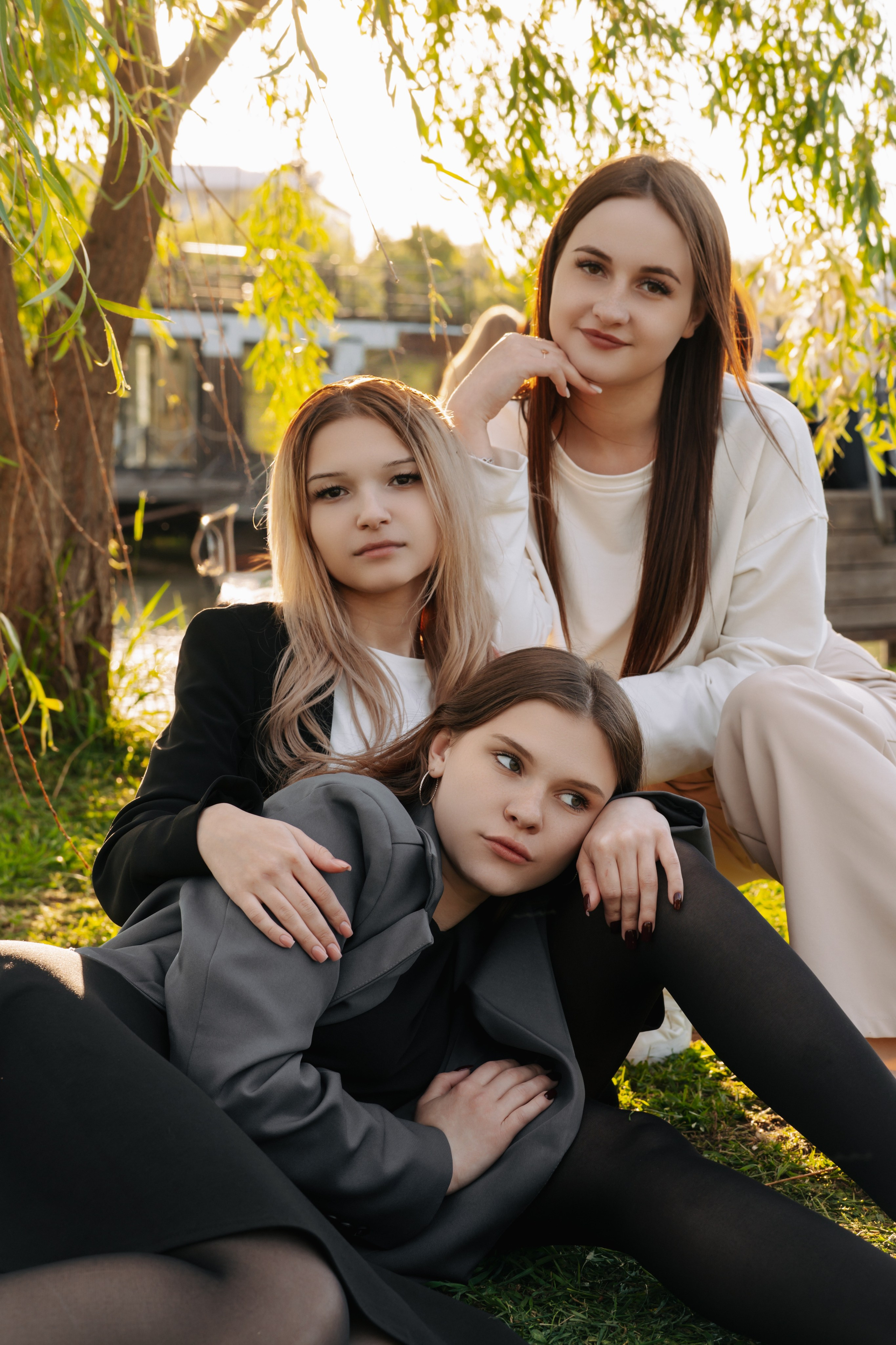 Фотографии учеников. YU.BOOOOKS — стильные выпускные альбомы