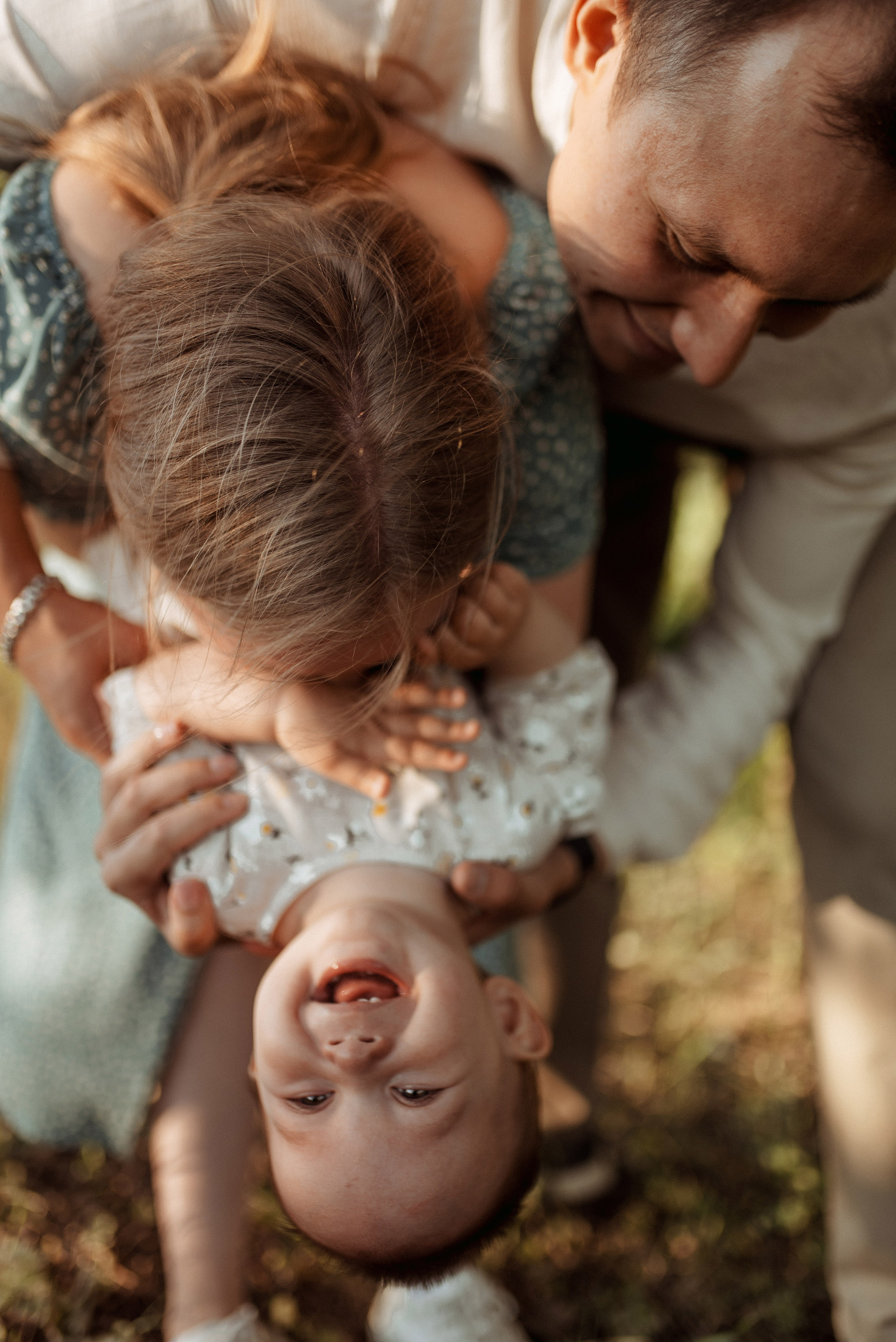 Трое в поле, не считая собаки. Семейный документальный фотограф в Волгограде Мариэта Додина
