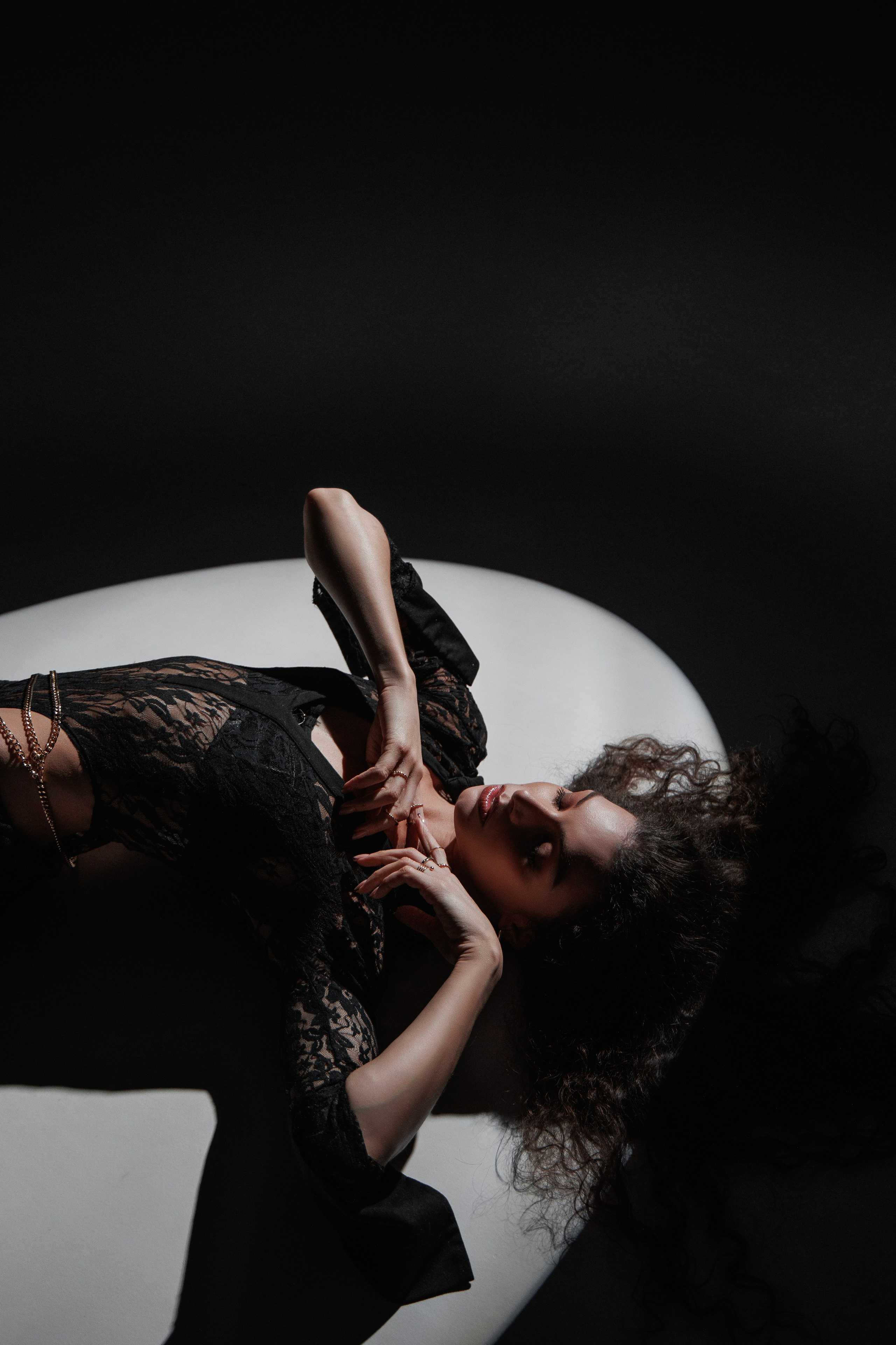 Девушка в черном. Валентина Похомова — профессиональный фотограф в Екатеринбурге