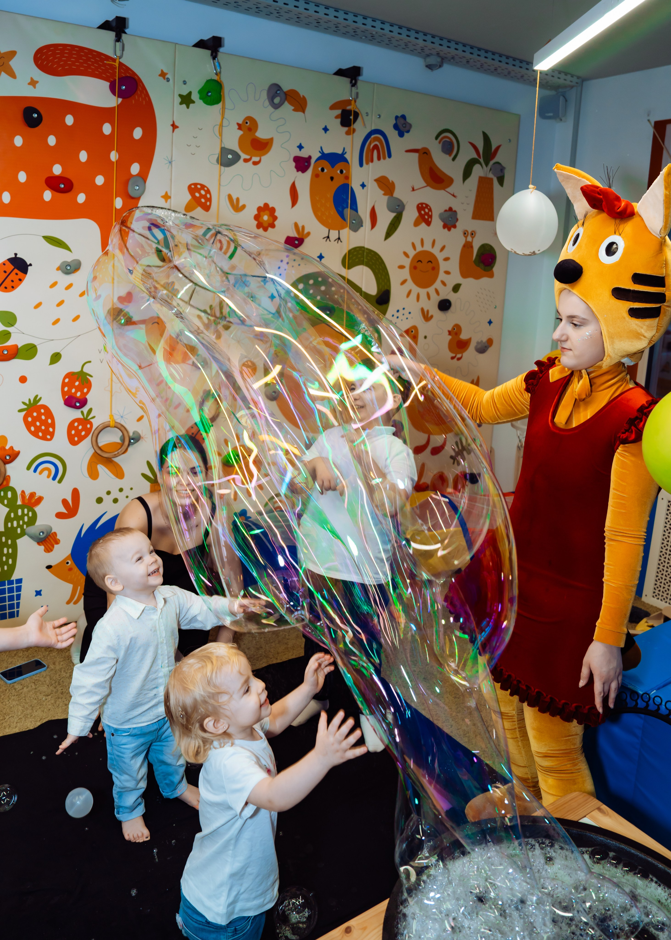 Карамелька в гостях у Романа. Крамер Юлиана детский и семейный фотограф