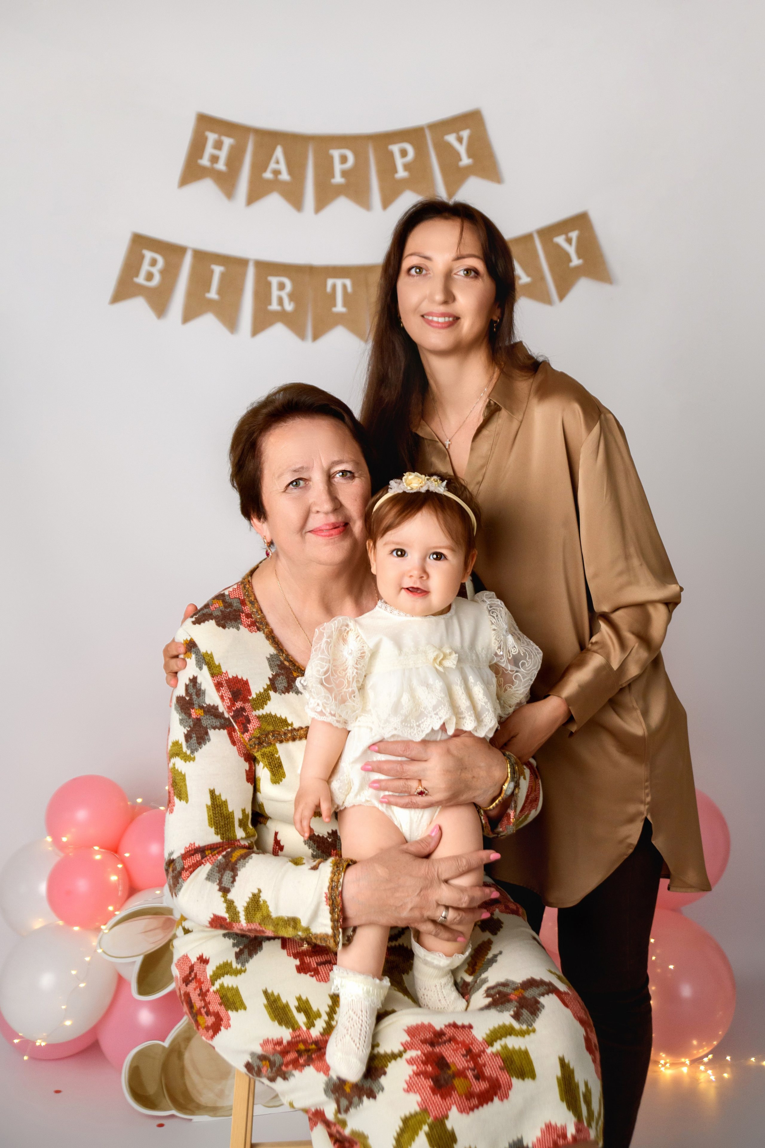 Годики. Любовь Федоряева — фотограф в Симферополе и в Крыму