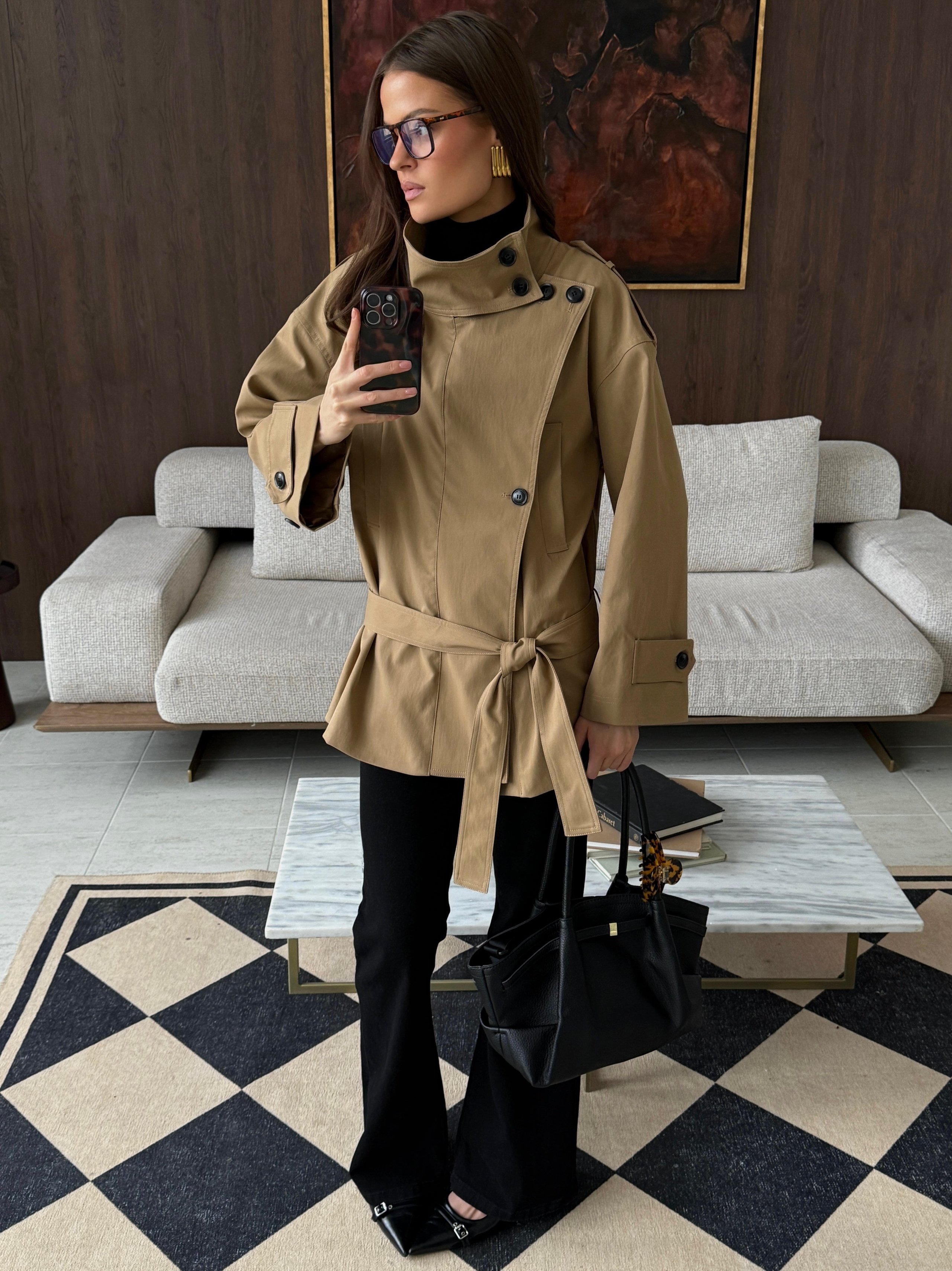 14. Фотограф для брендов и индивидуальных фотосессий в Москве