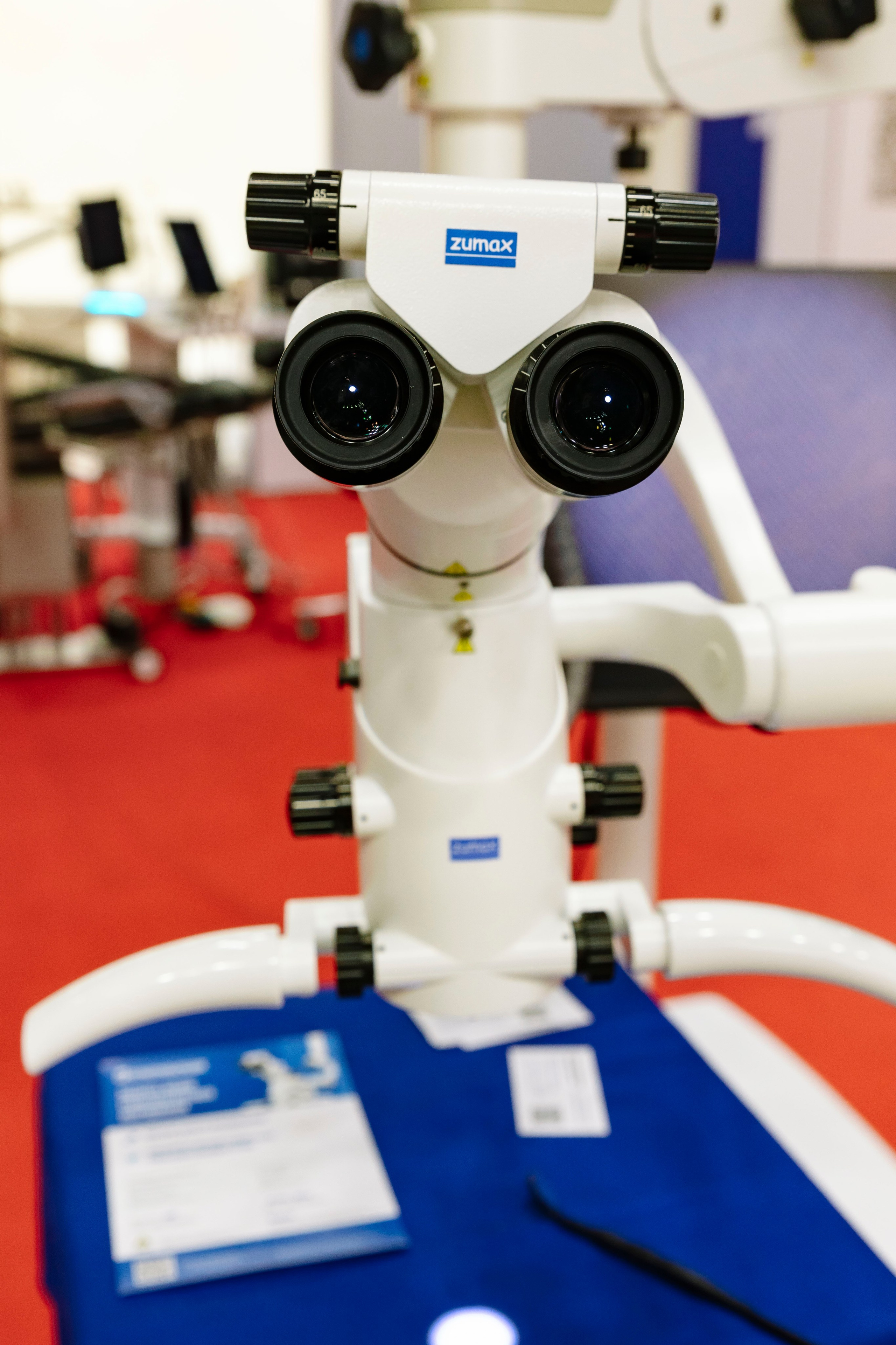 Стоматологическая выставка Dental Salon 2026. Профессиональный фотограф в Москве | Заказать фотосессию и съемку