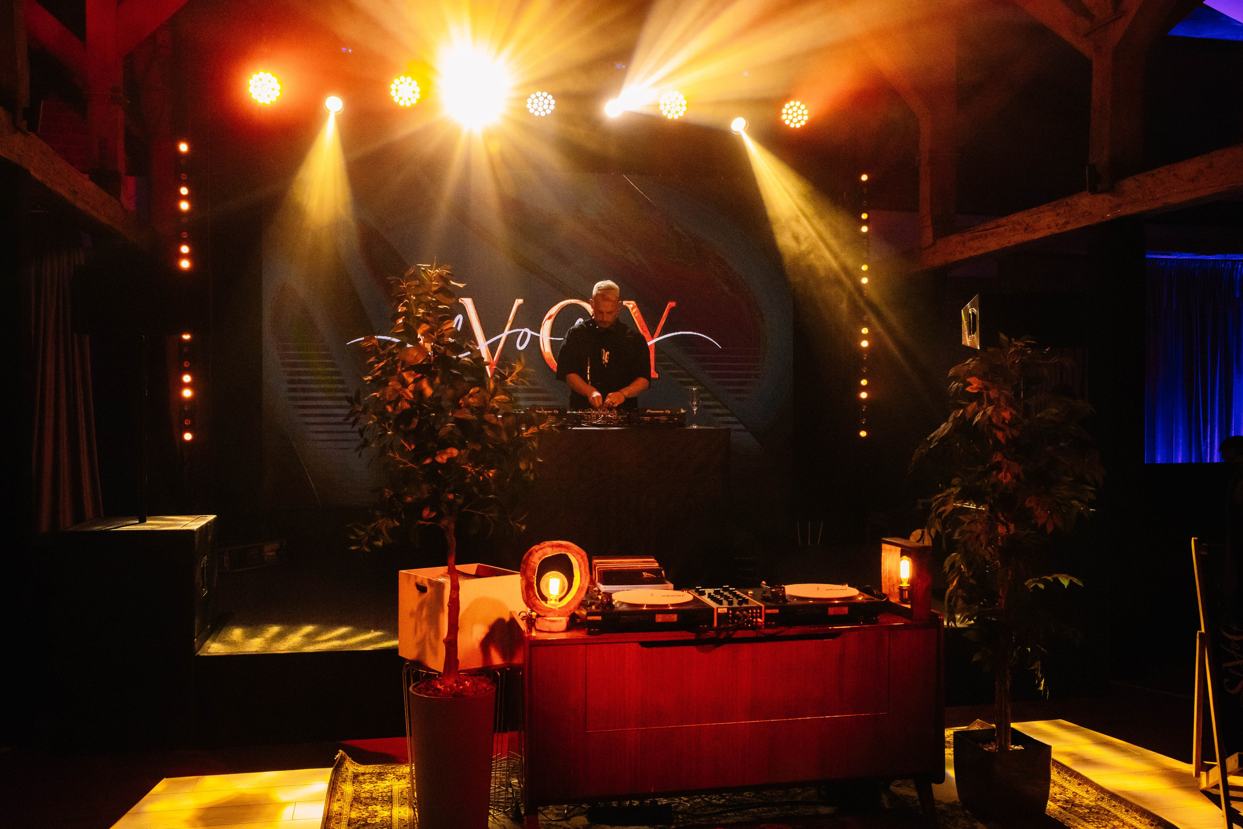 Вечеринка «Для своих» в Svoy Loft. Фотограф в Москве Яна Полосина