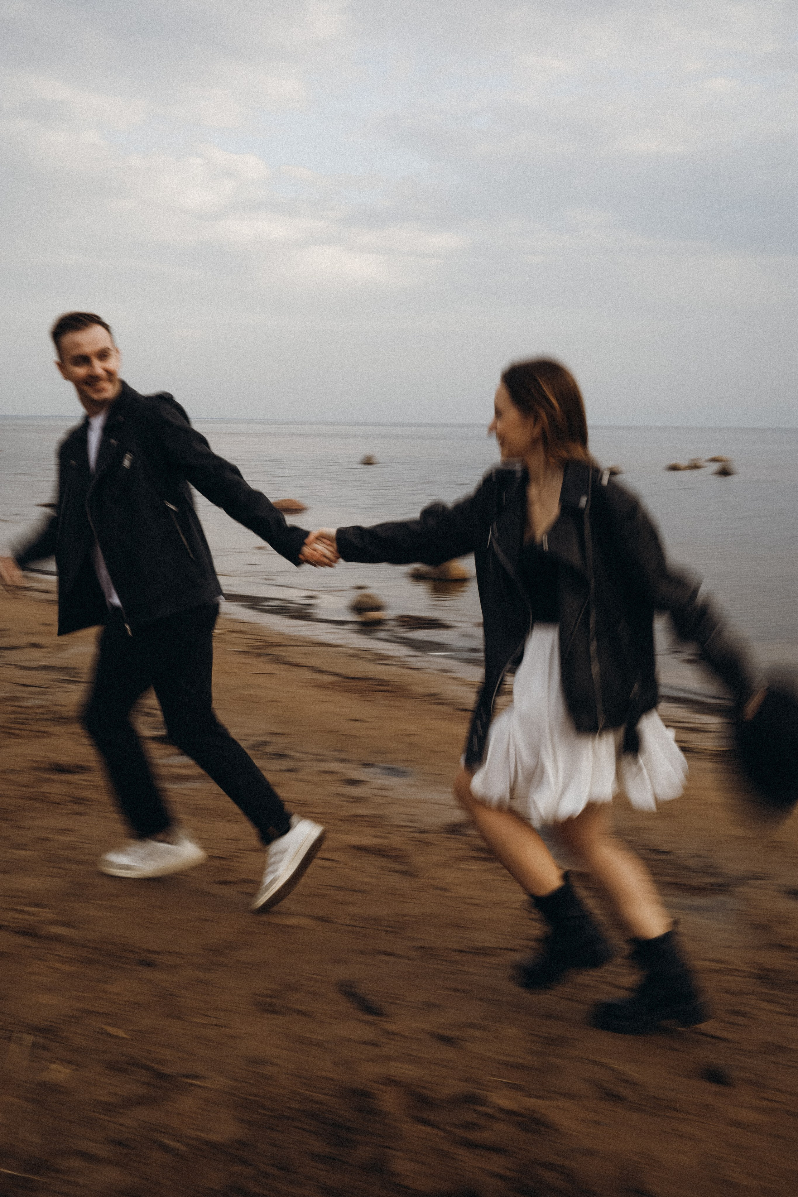 Яна и Валера. Главная