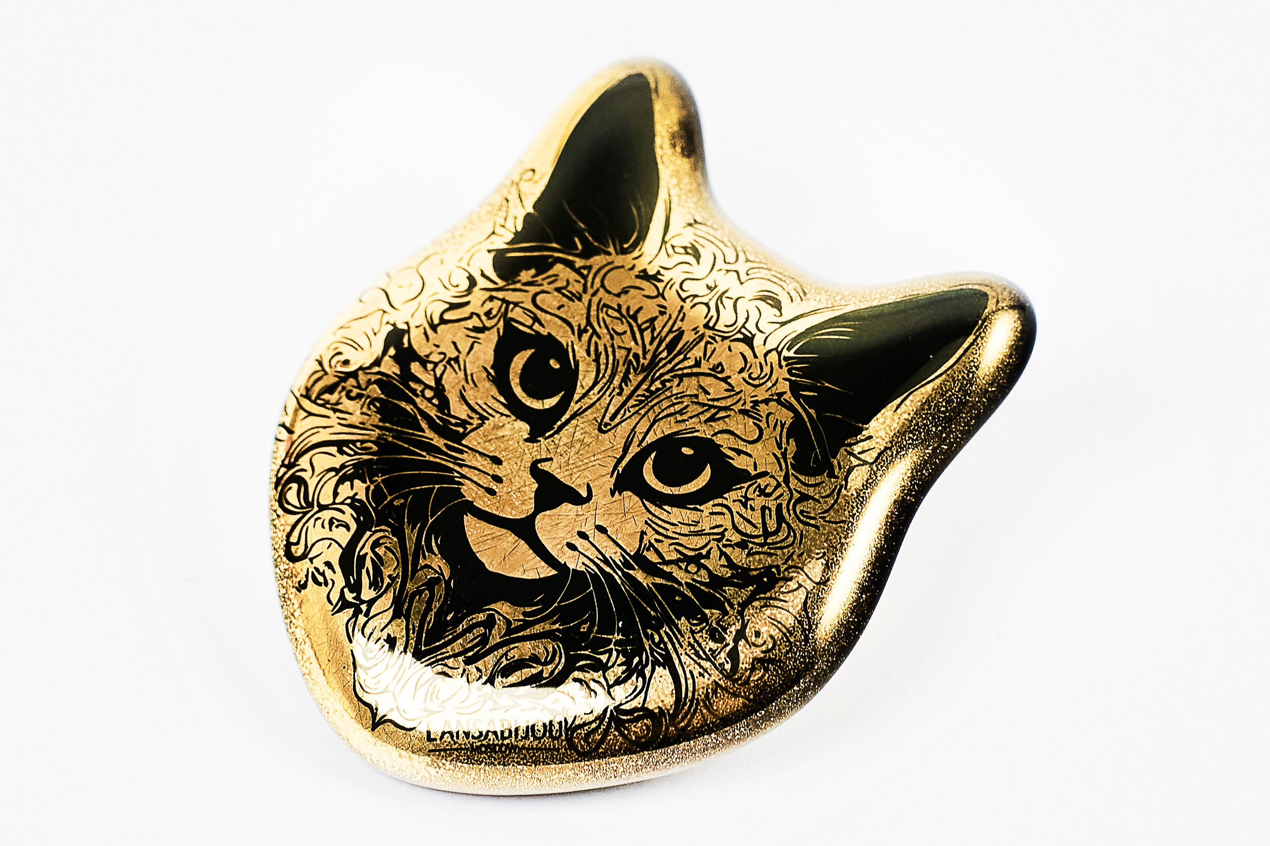 Предметная и фудсъёмка в Москве. Фото для маркетплейсов. Фотограф Петр Анисимов