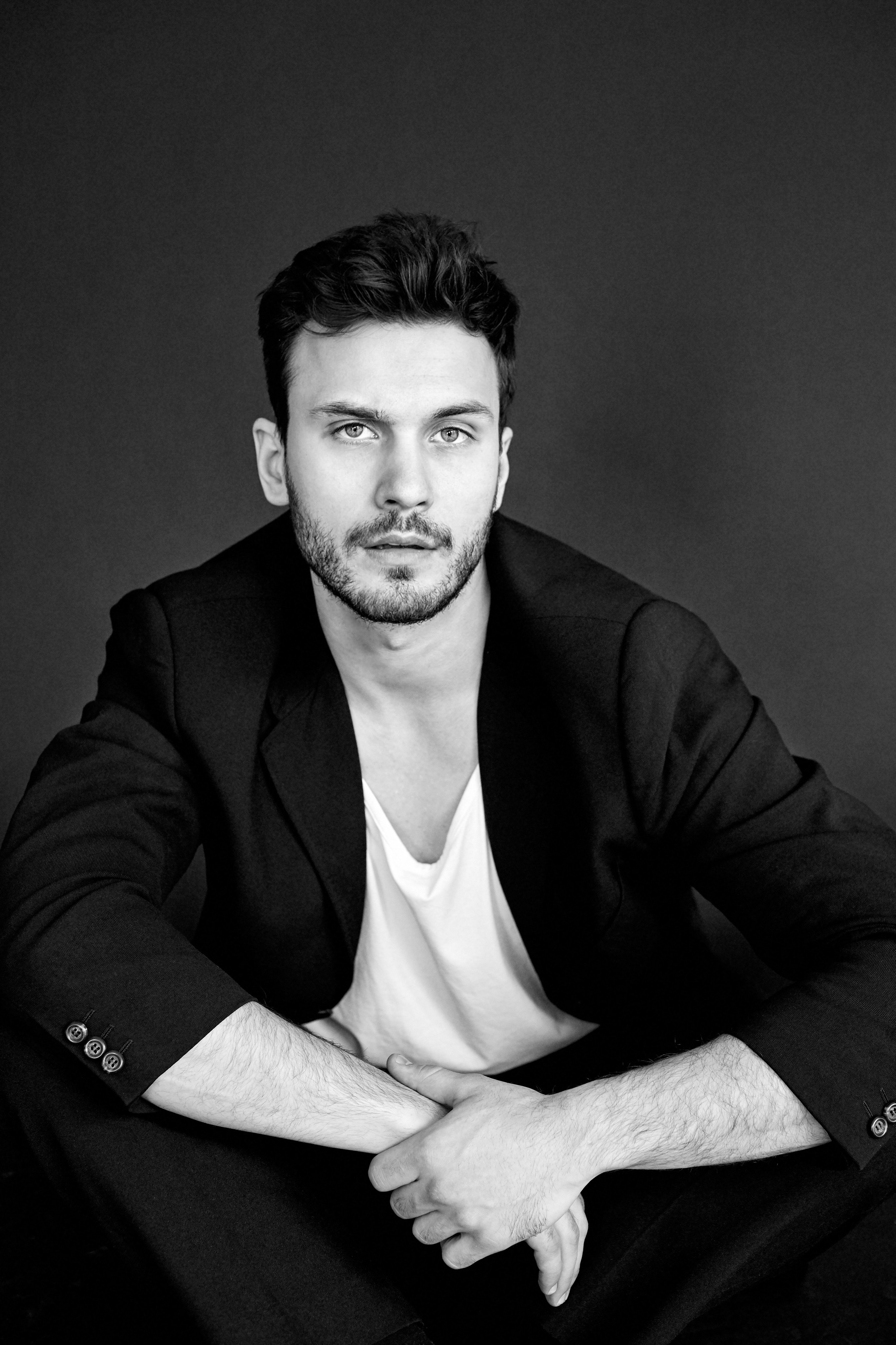 Портфолио Парня модели Глеб Русанду. Продакшен г. Москва съемка мужской одежды, мужские модели, фото и видео, организация под ключ