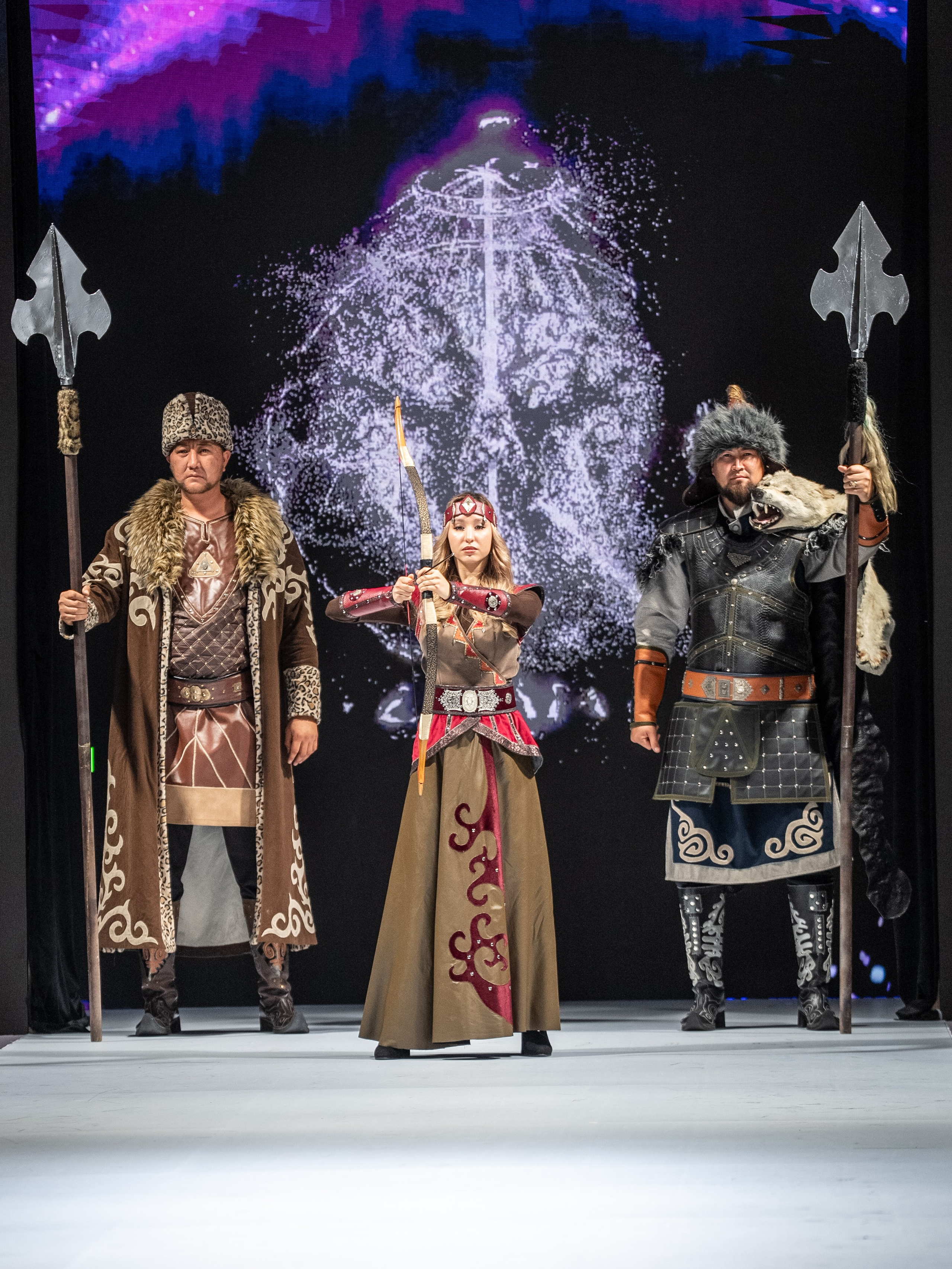 EURASIAN FASHION WEEK Lo Zarata. Сайт Алматинского НЮ АРТ, будуар и фэшн фотографа Дениса Карпенко