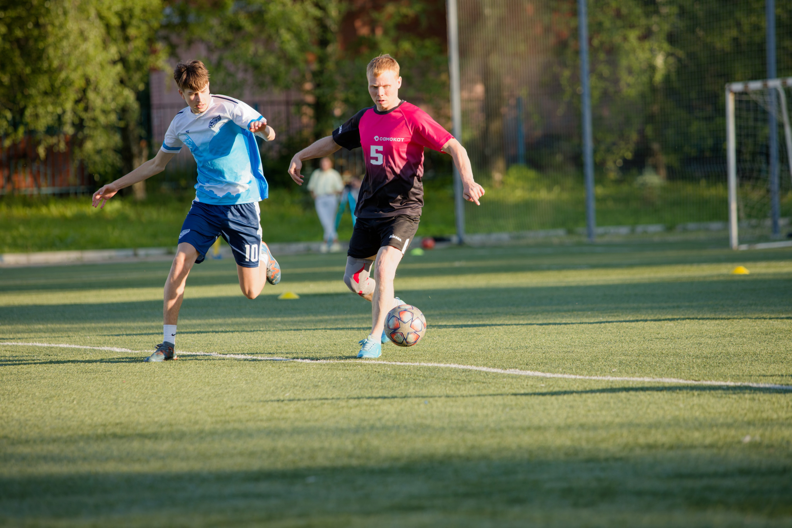 Любительская футбольная лига. Самокат-крылья. 25.06.2025. Репортажный и спортивный фотограф в г. Пермь Зильберг Павел