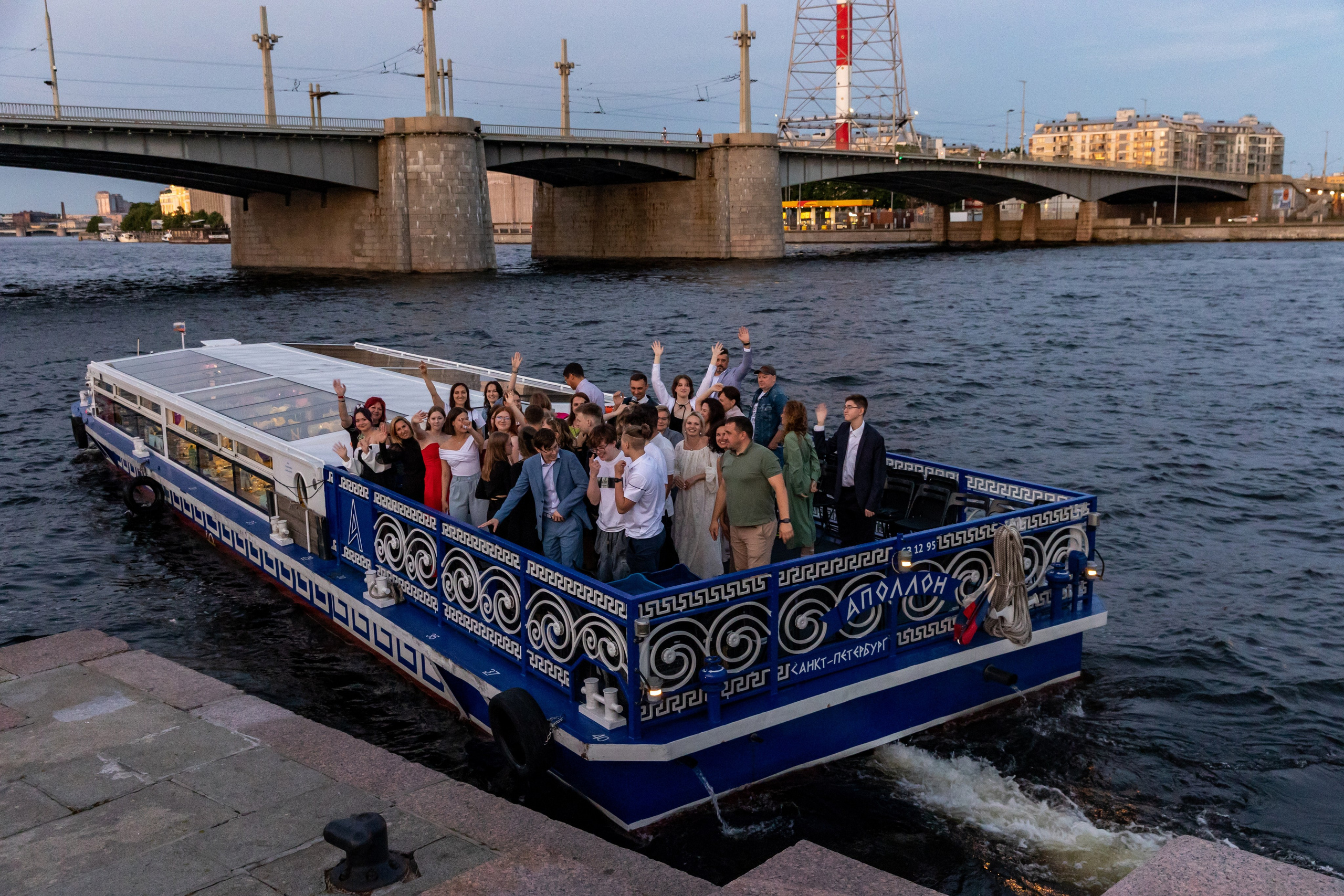 Выпускной на караблике 9 класс. Фотограф в Санкт-Петербурге Закута Ольга