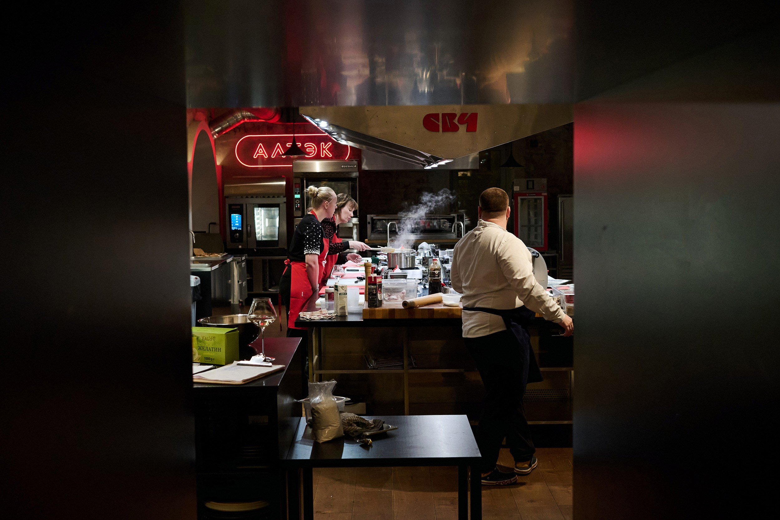 Кулинарный мастер-класс. Свадебный фотограф в Санкт-Петербурге Петергофе Пушкине Саша Галлс / Александр Галлс