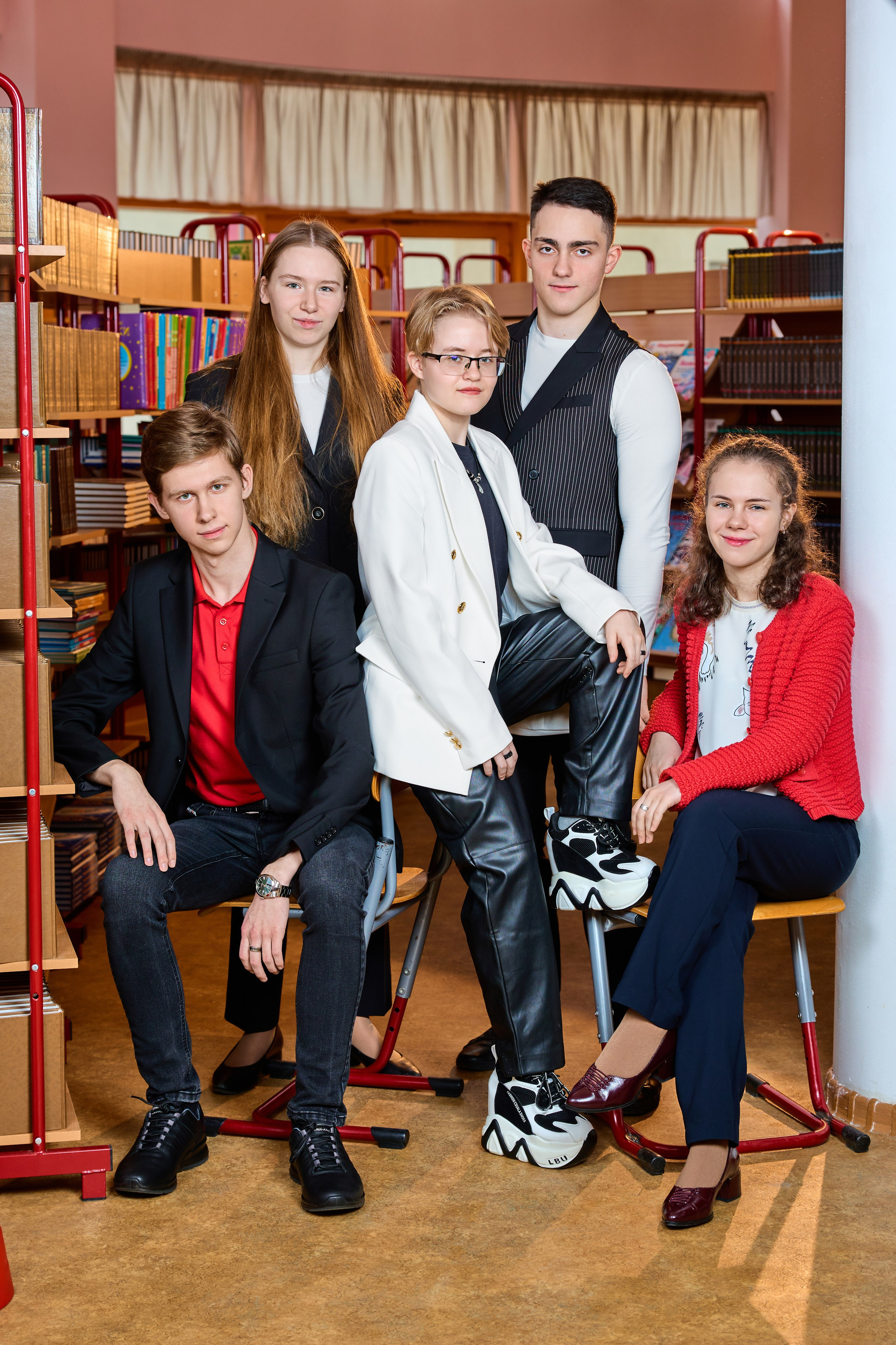 Фотосъёмки для старшеклассников. Выпускные альбомы в Москве фотограф Алина Пащук