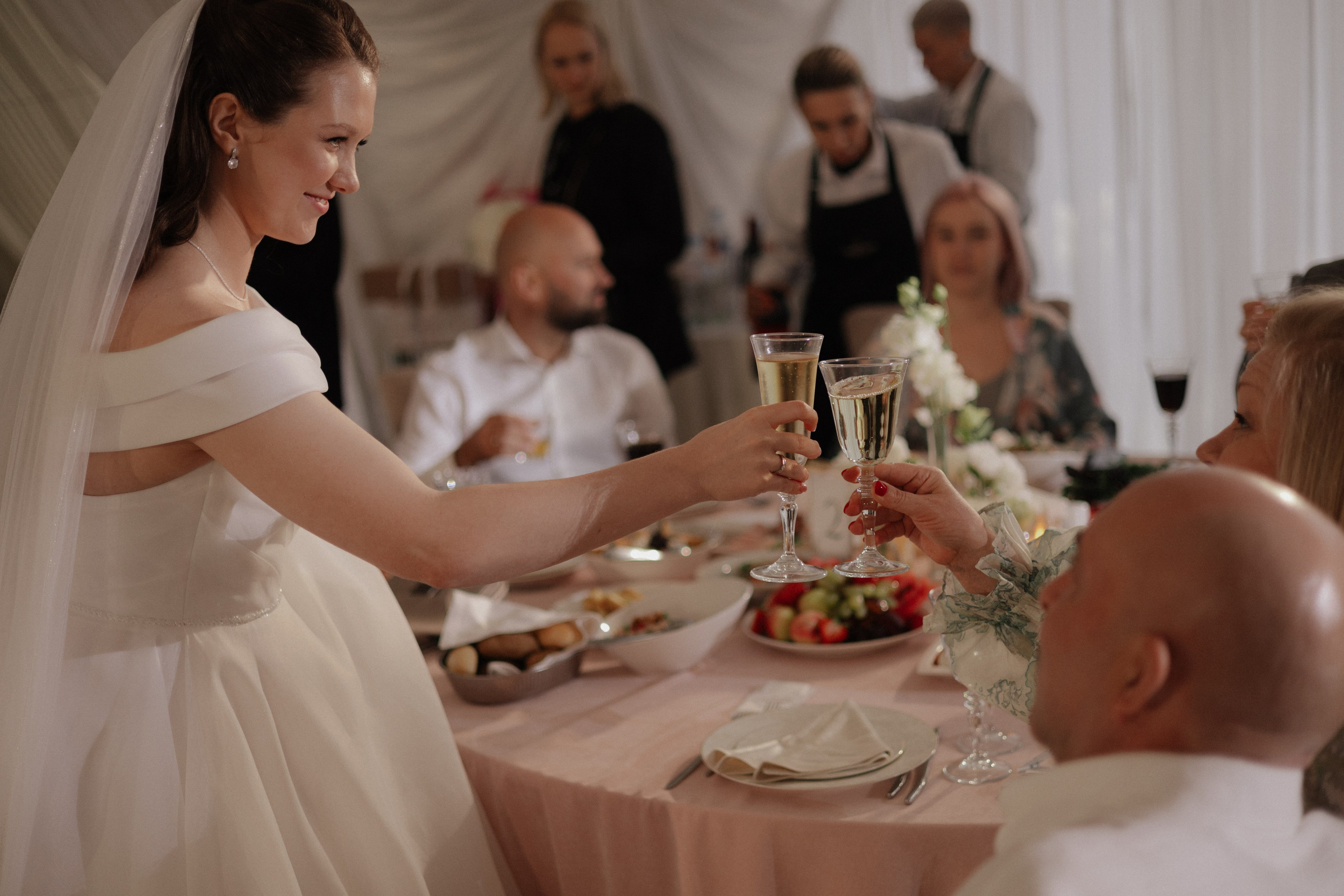 Аня и Саша. Свадьба в Юдино парк. Свадебный и портретный фотограф в Москве Анастасия Масюк