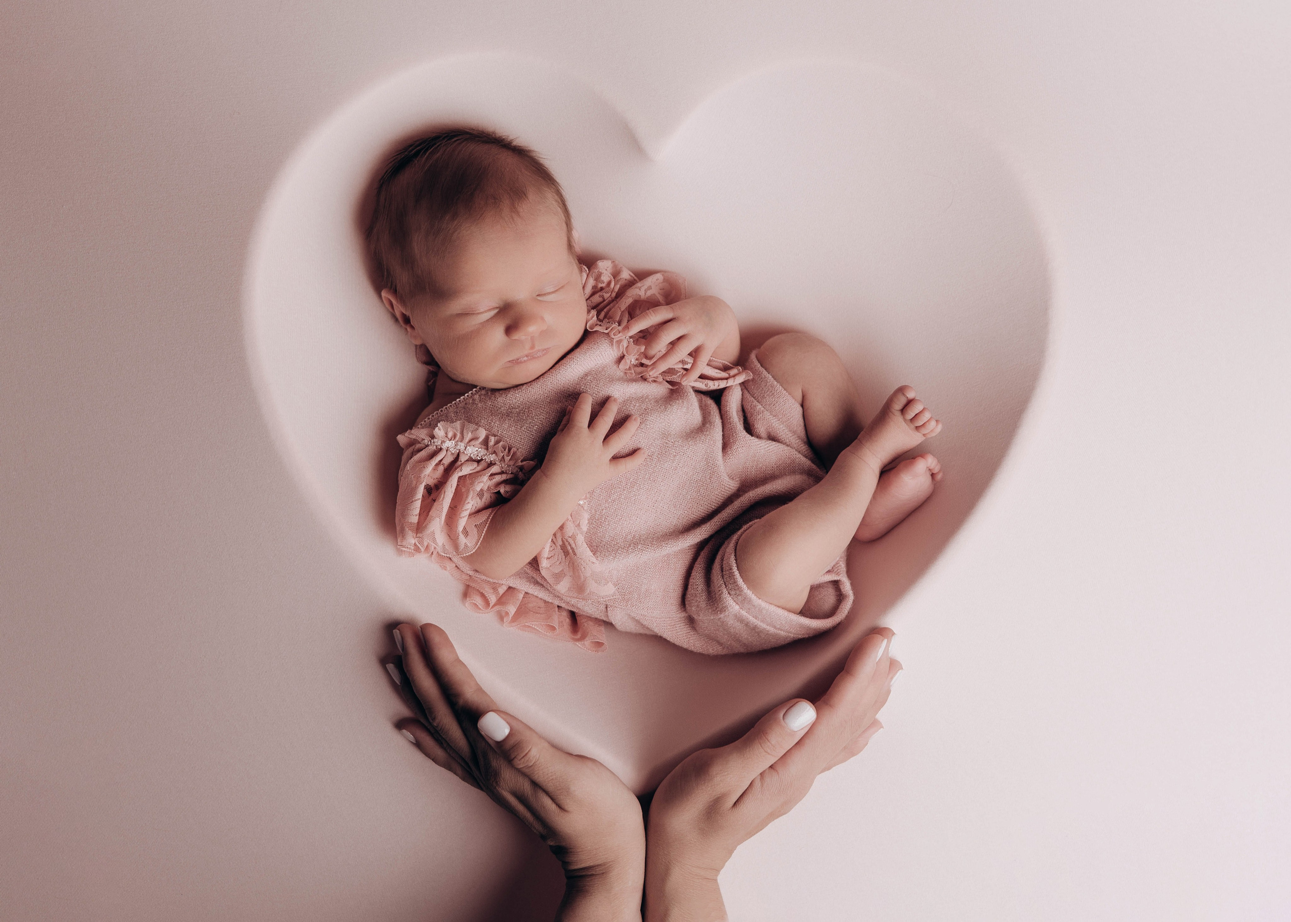 НОВОРОЖДЕННЫЕ МАЛЫШИ. Фотосессия новорожденных в Москве и Московской области
