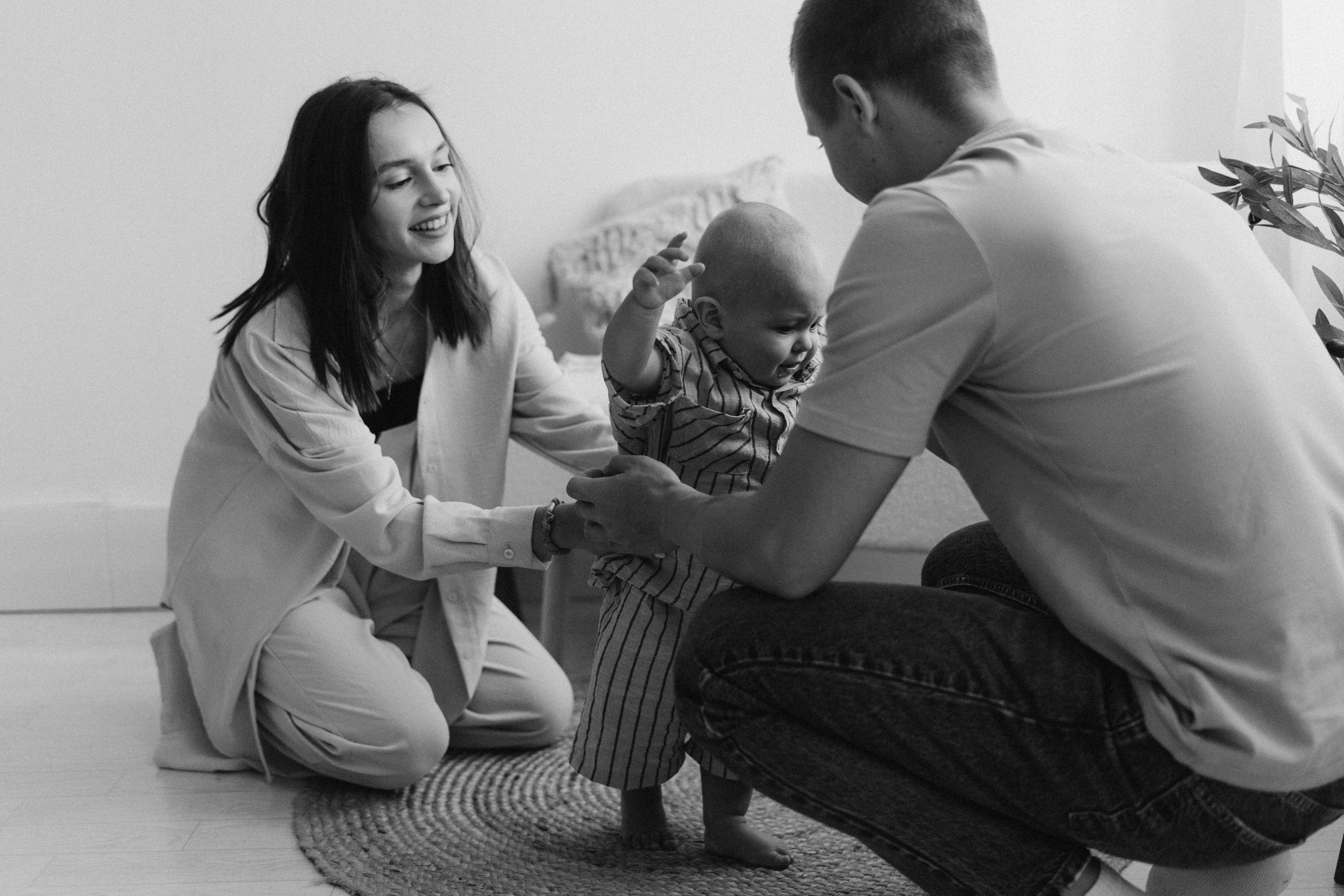 София, Иван и Миша. Главная