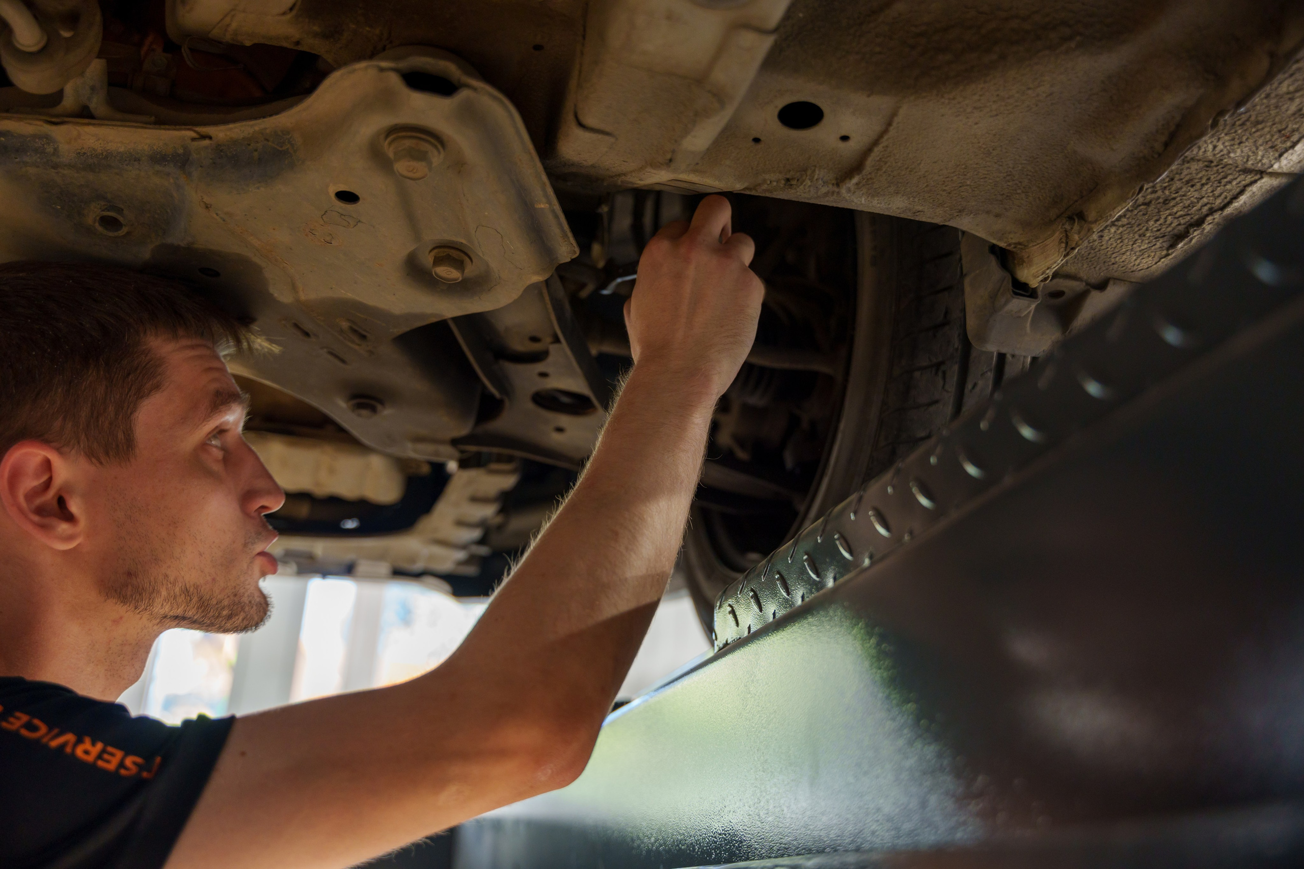 Интерьерная фотосъемка автосервиса Fit Service в Краснодаре — Профессиональная фотосъемка интерьера техцентра в Краснодаресеть СТО. Шедевры для Вас! Фотограф и Видеограф в Краснодаре Пахиев Руслан