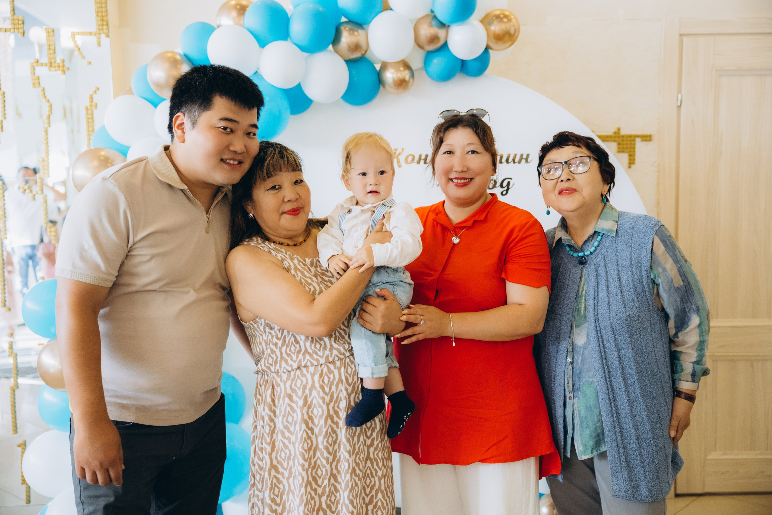 Милан (Константину год). Свадебный, семейный фотограф в Иркутске Светлана Макаричева