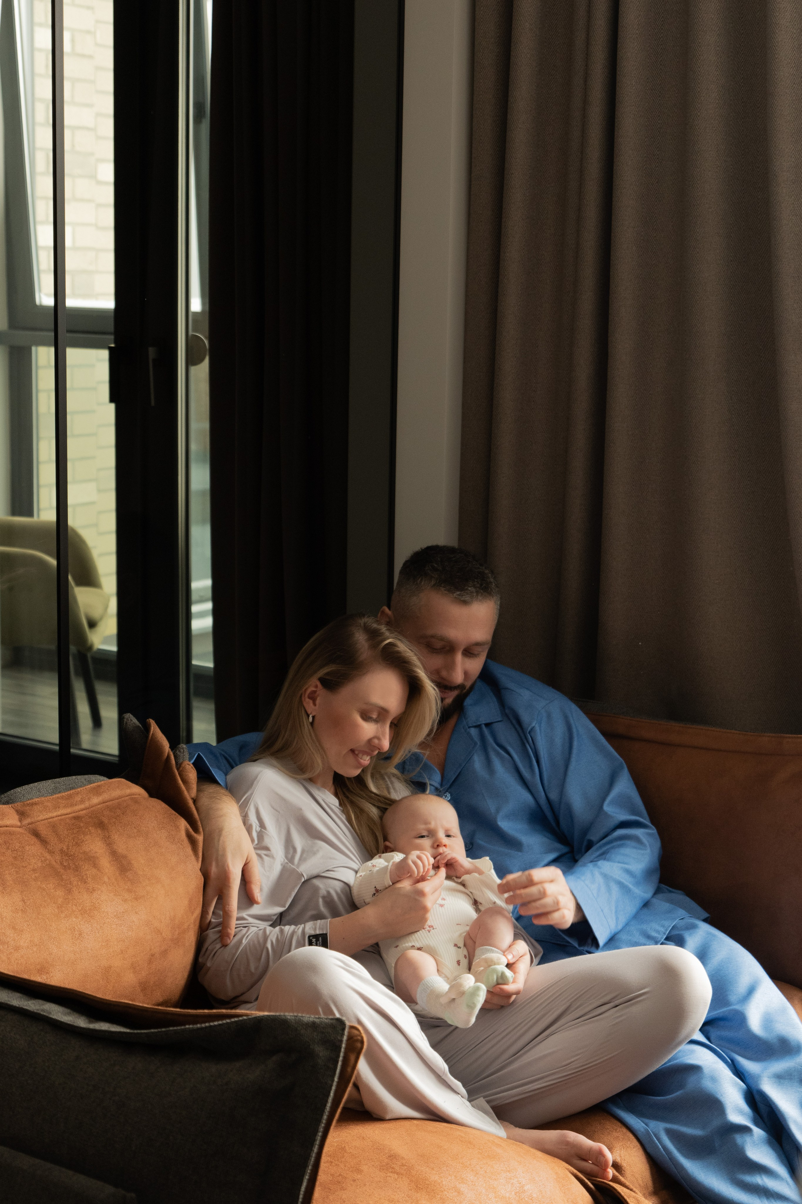 Семейная фотосессия (Ае 2 месяца). Фотограф видеограф Ольга Василевская