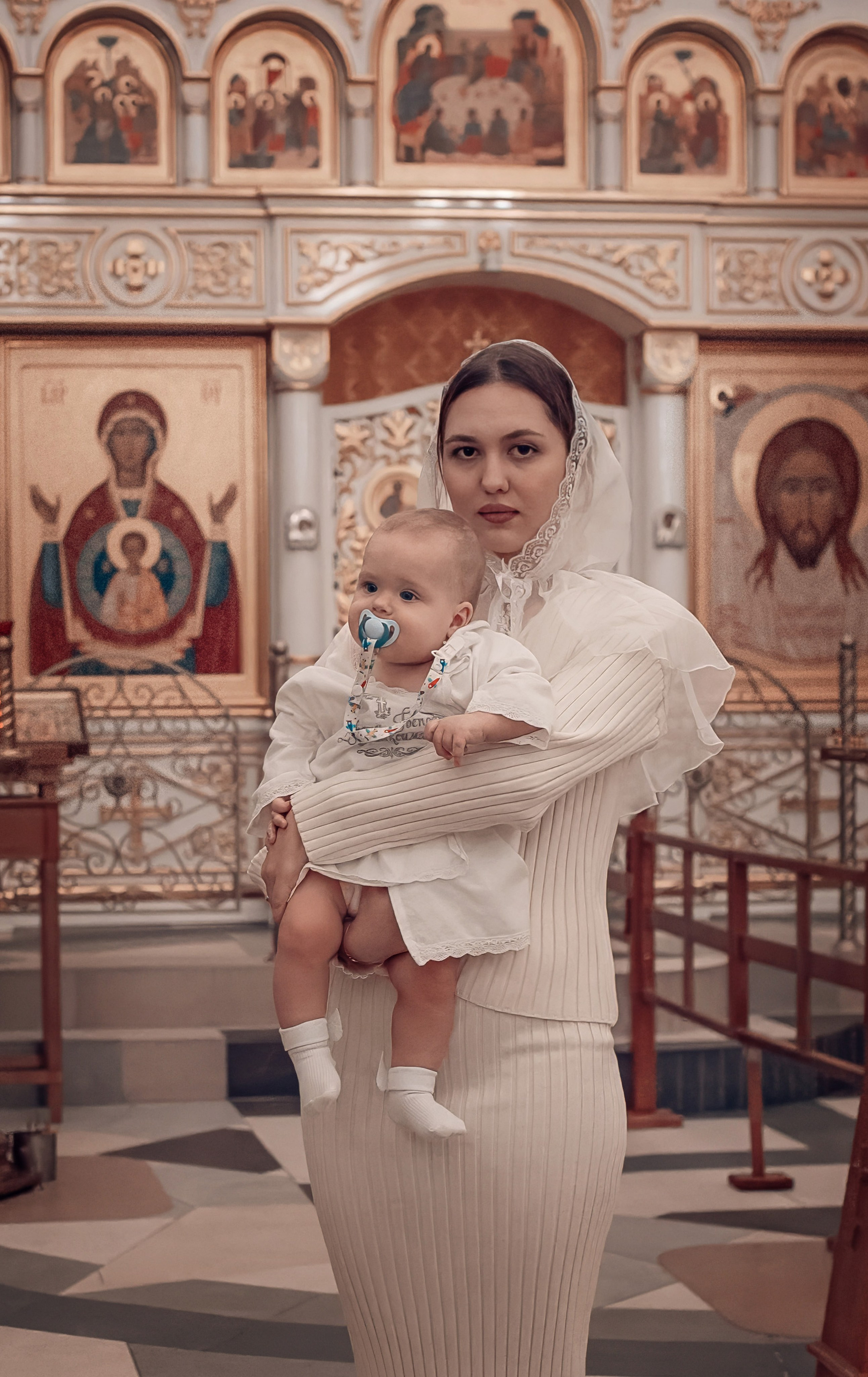 Крещение Максима в храме Феодора Тирона. Фотографы крещения/венчания  Красноярск Татьяна и Вячеслав Переваловы