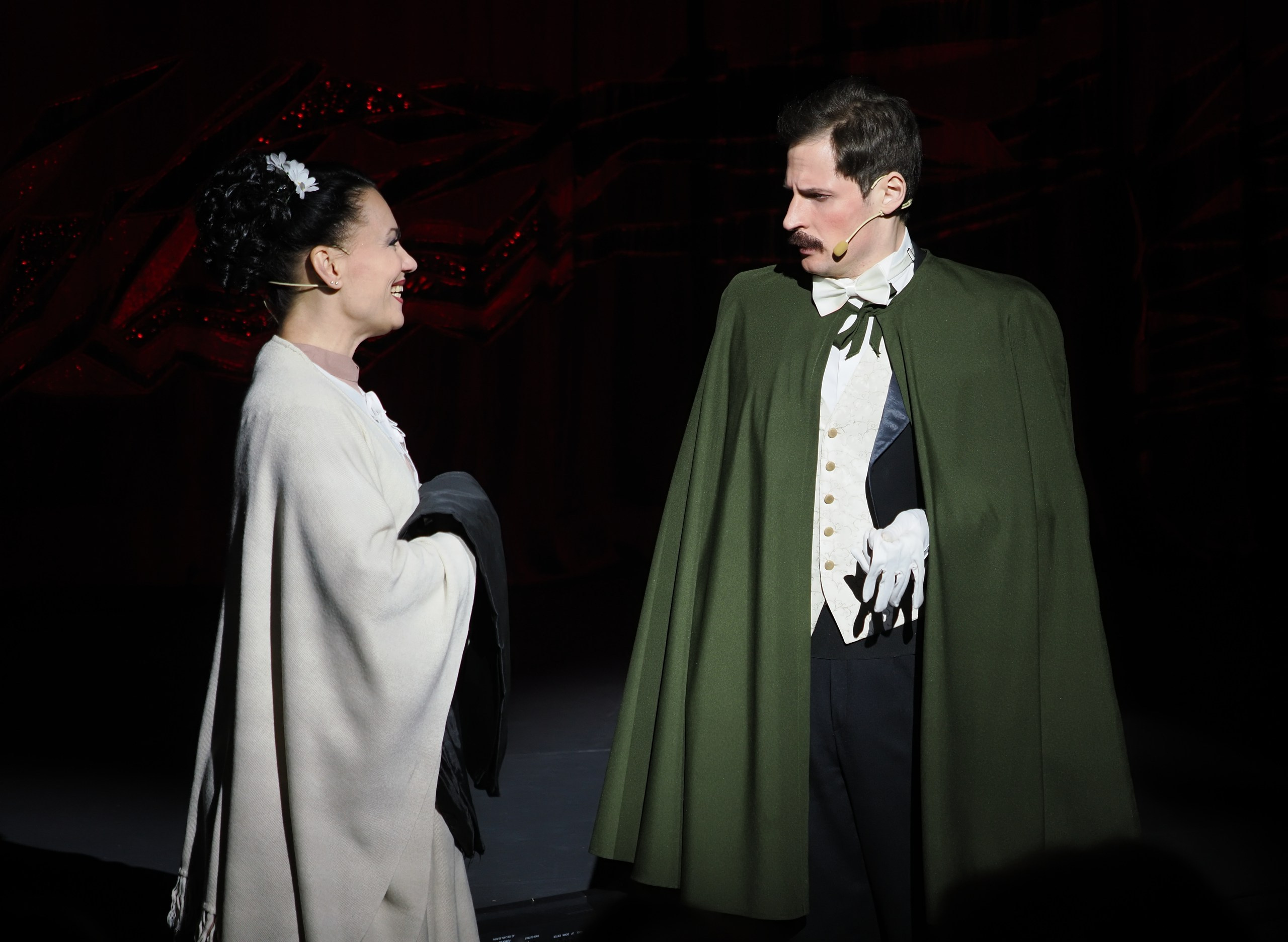 «БУФФ-ПАРАДИЗ» Летучая мышь (в Нск). Портретный и спортивный фотограф в Новосибирске и Твери Кононов Алексей