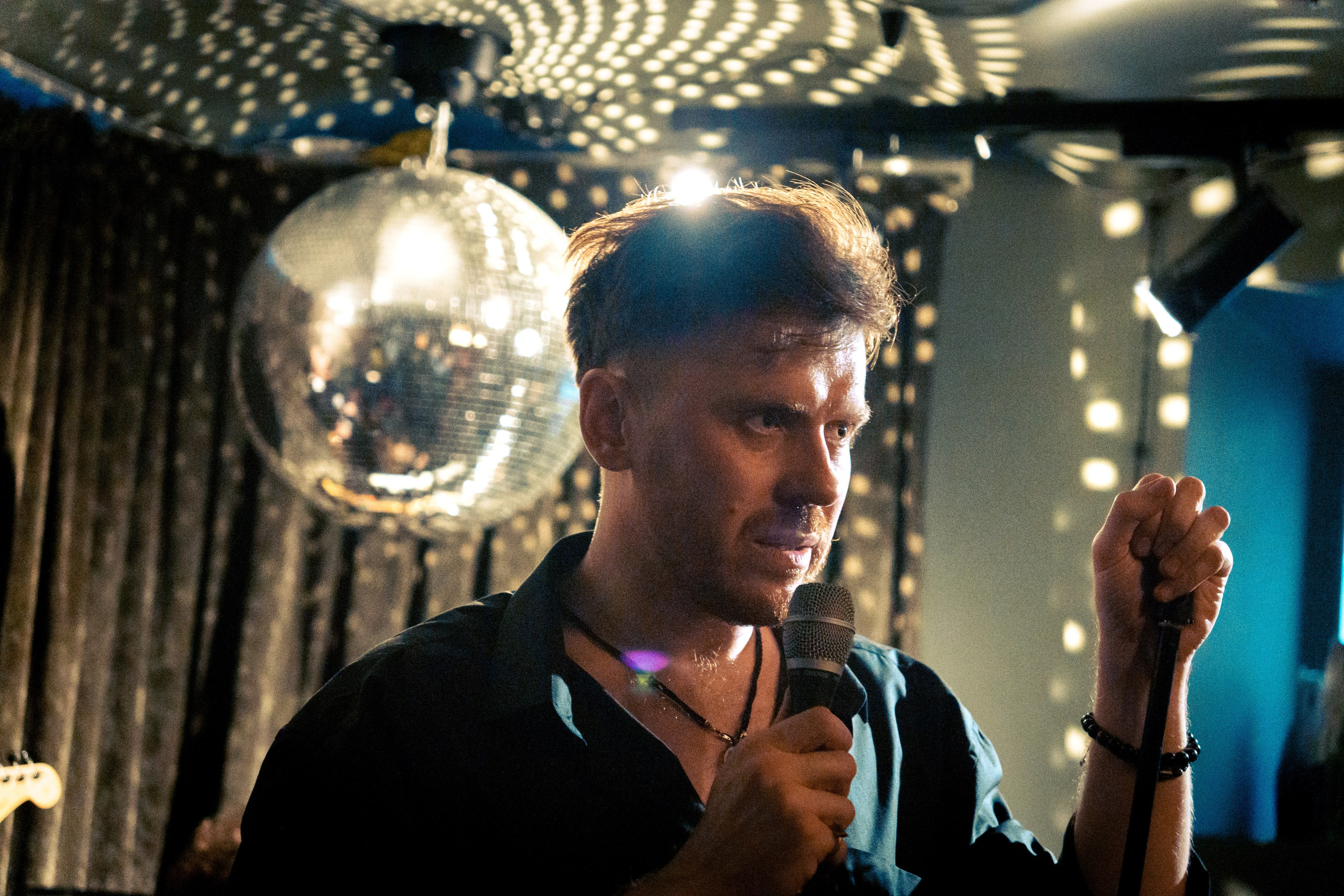 Концерт группы Тони Мак в кабаре Шум. Фотограф в Санкт-Петербурге Ибрагимова Алина