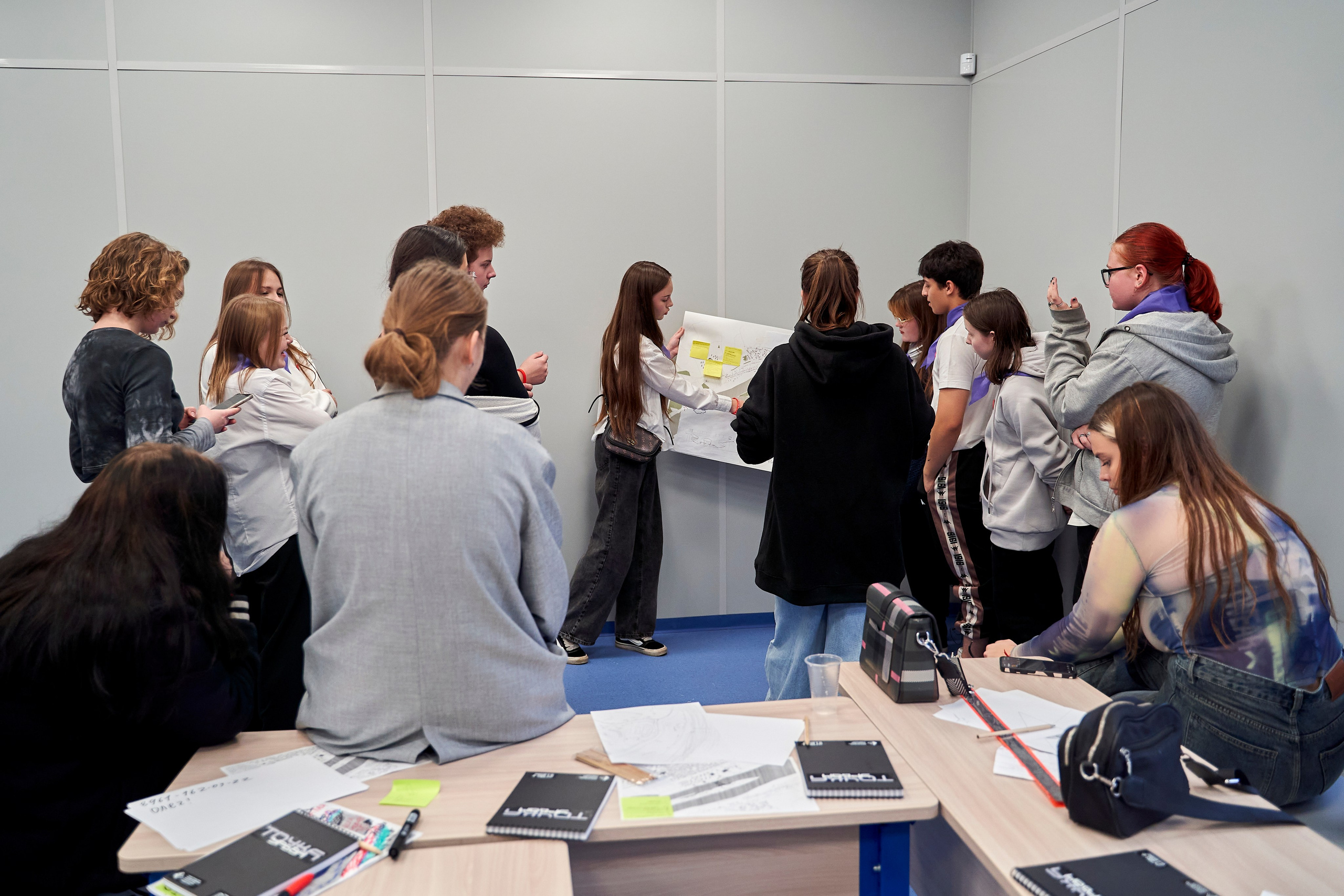 Городская экспедиция «Взрослый взгляд на Нижний» (Эн+ & Точка Урбан). Репортажный фотограф Вилянов Евгений. Нижний Новгород