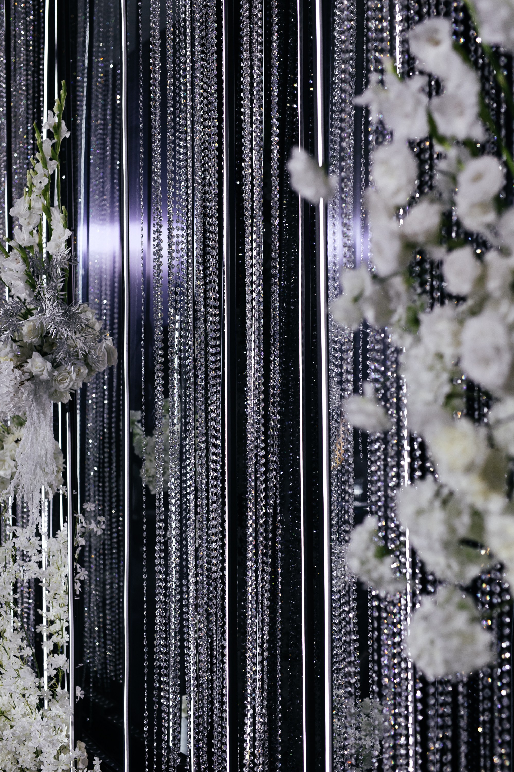 Реализация концепции свадебного декора «Отражаясь в любимых» LAZAR DECOR. Главная