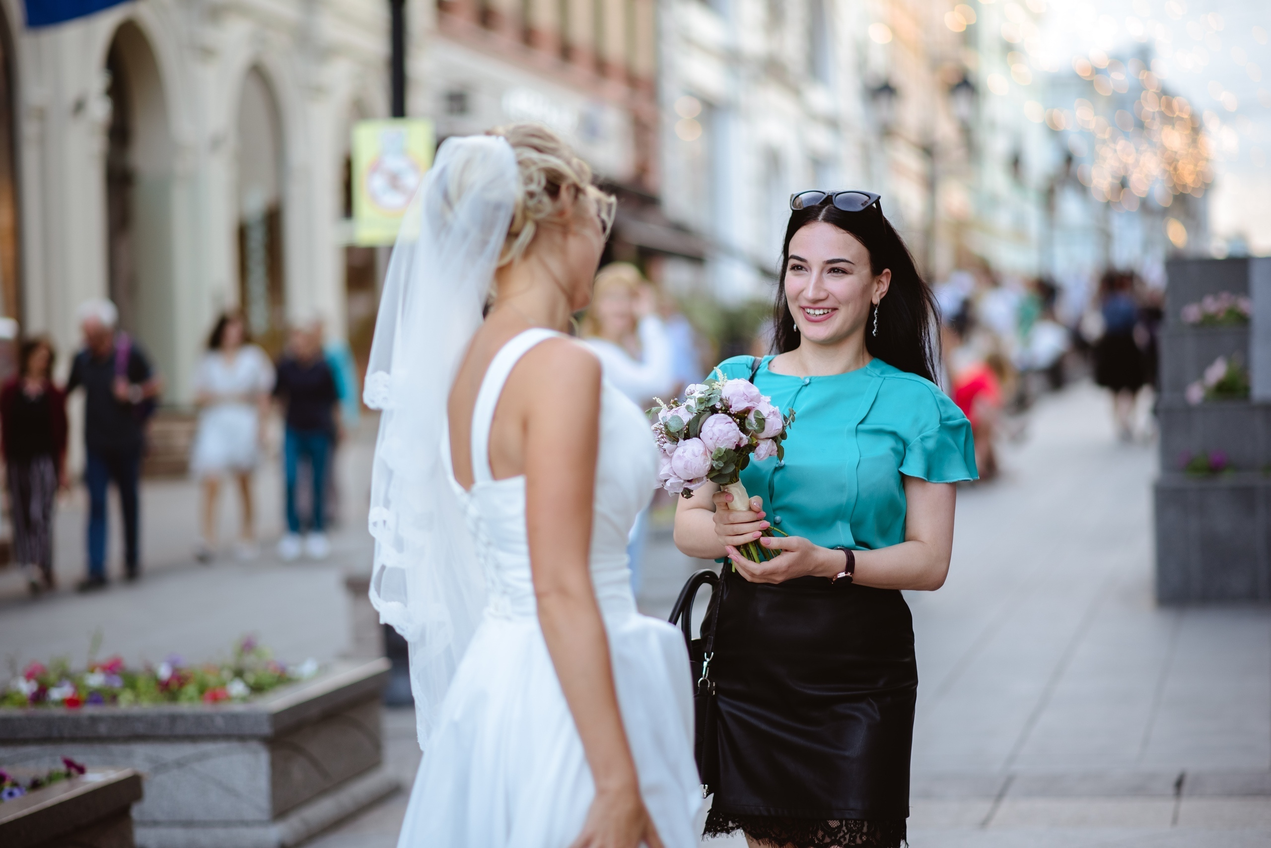 Миллионы глаз смотрят на нас. Свадебный фотограф и визажист в Москве Кристина Палько