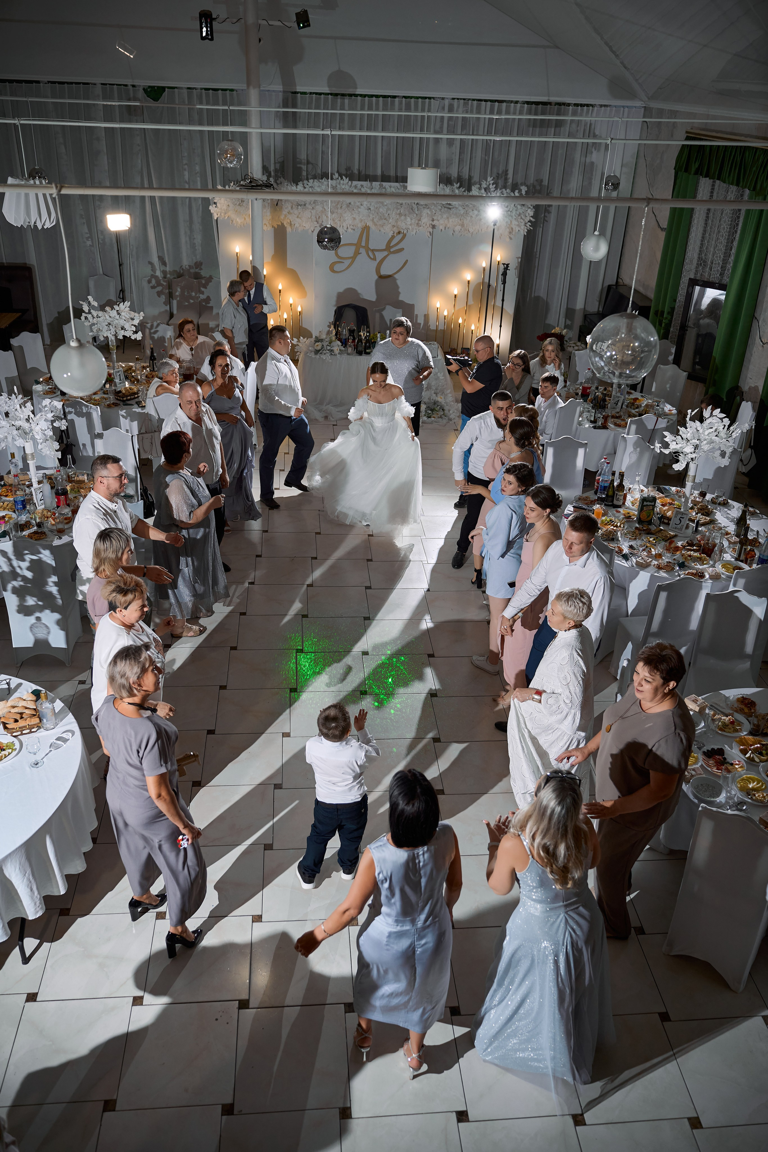 Свадебный фотограф в Воронеже Владислав Крылов. Профессиональный фотограф в Воронеже Владислав Крылов