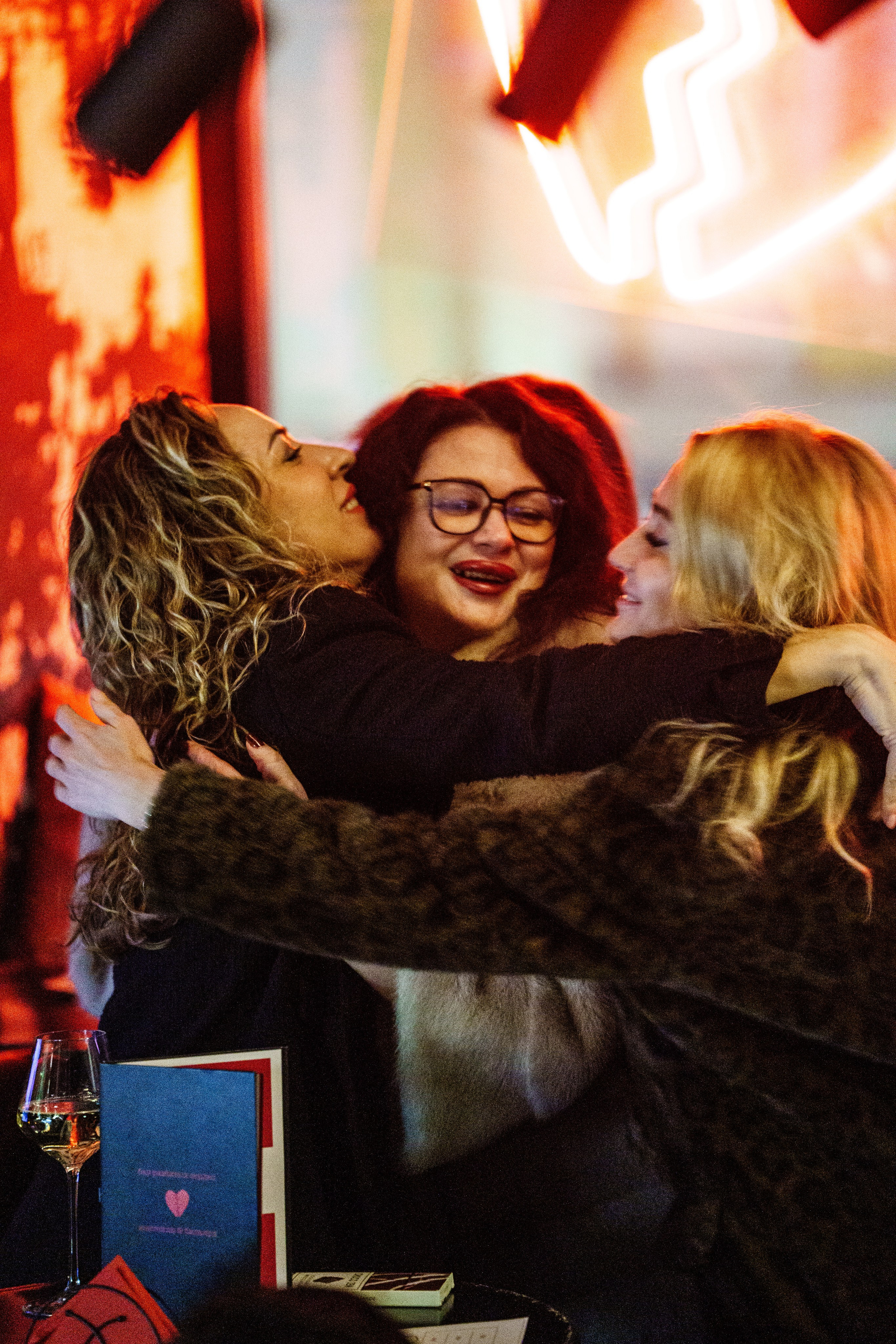 День святого Валентина в Баре разбитых сердец. Концертный и репортажный фотограф в Санкт-Петербурге Слава Пахомов