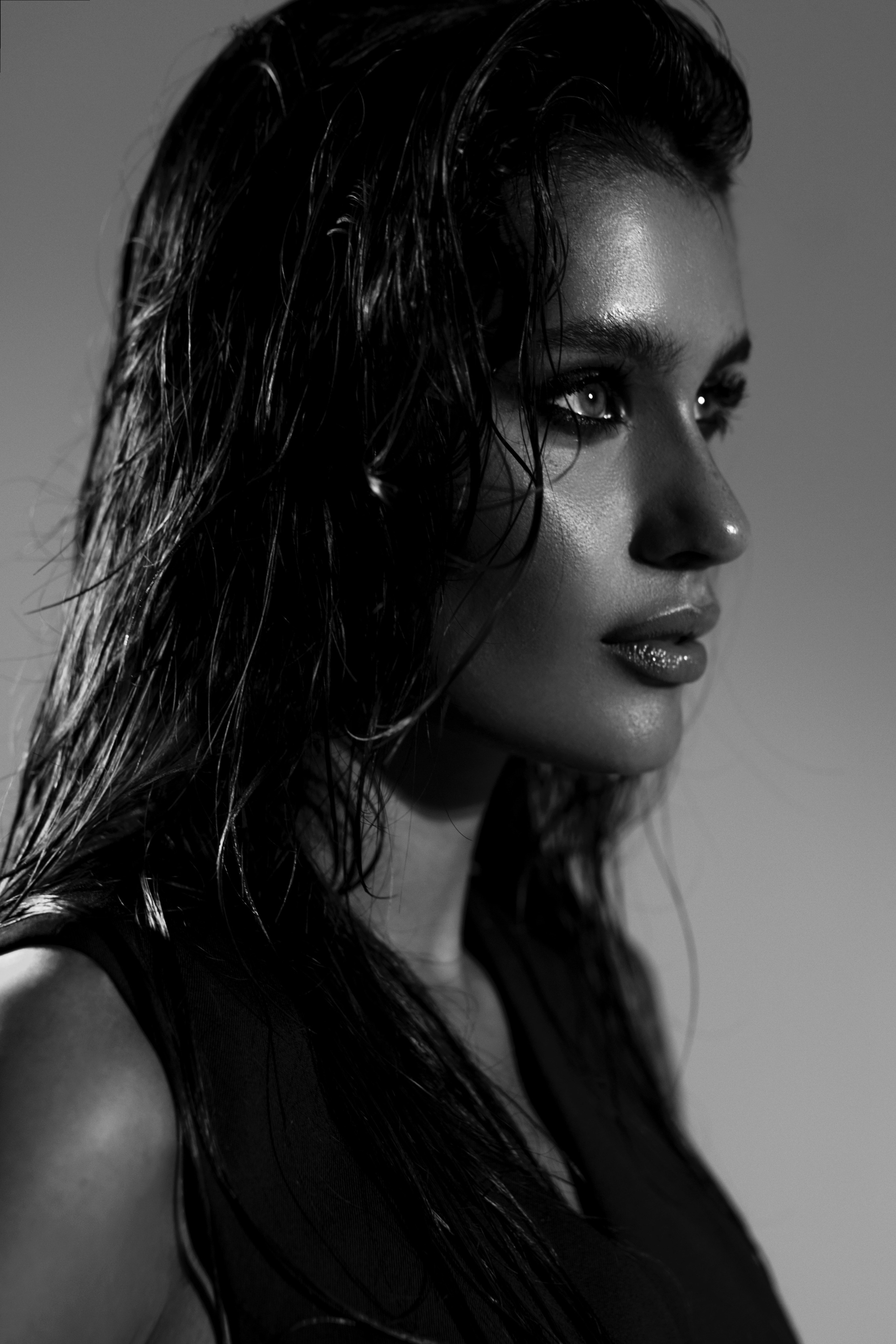 ЖЕНСКИЙ ПОРТРЕТ (МИНИМАЛИЗМ). Фотограф Иркутск.Дарья Казакова