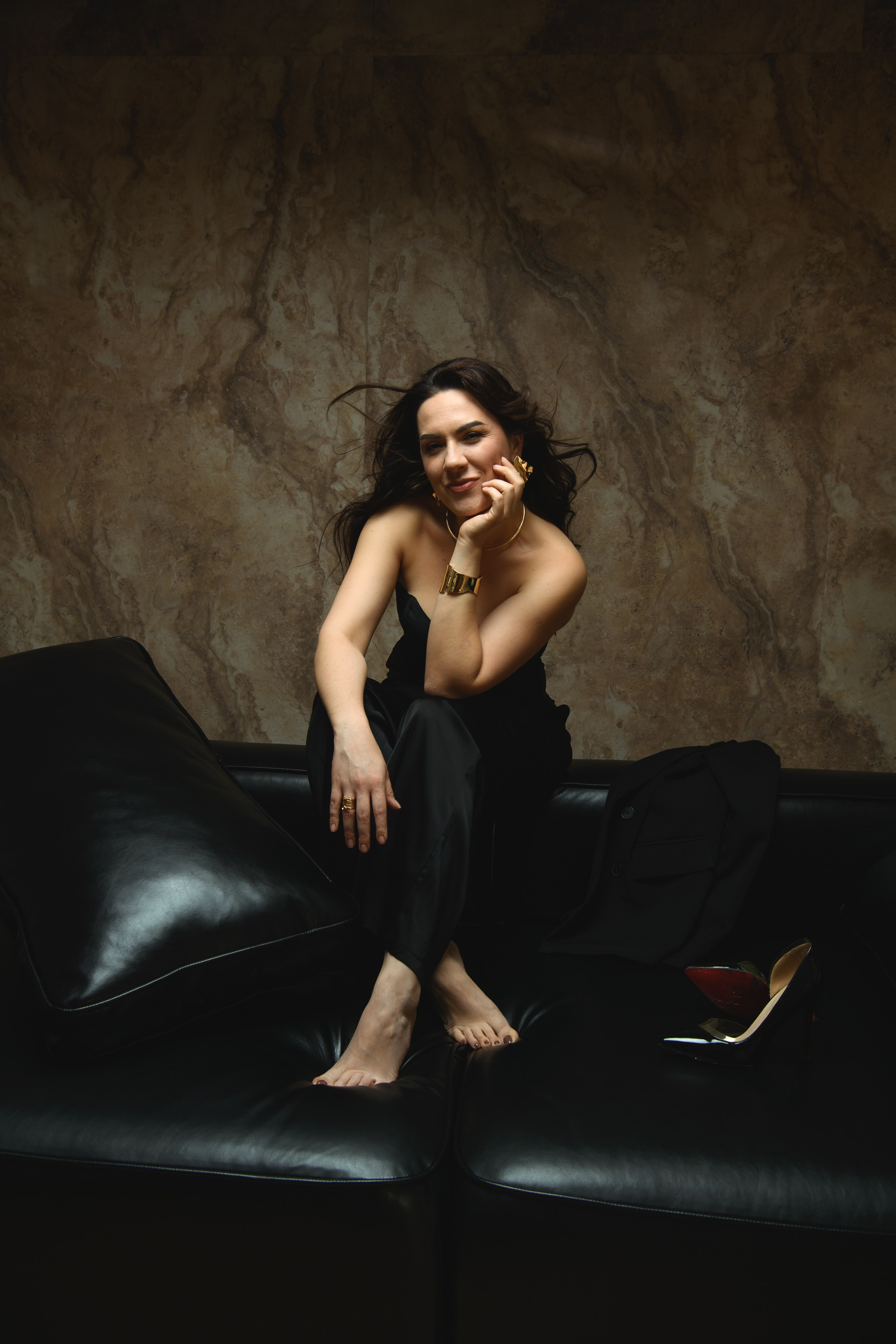 …Без слов — фотосессия для нее. Фотохудожник Нина Жихарева