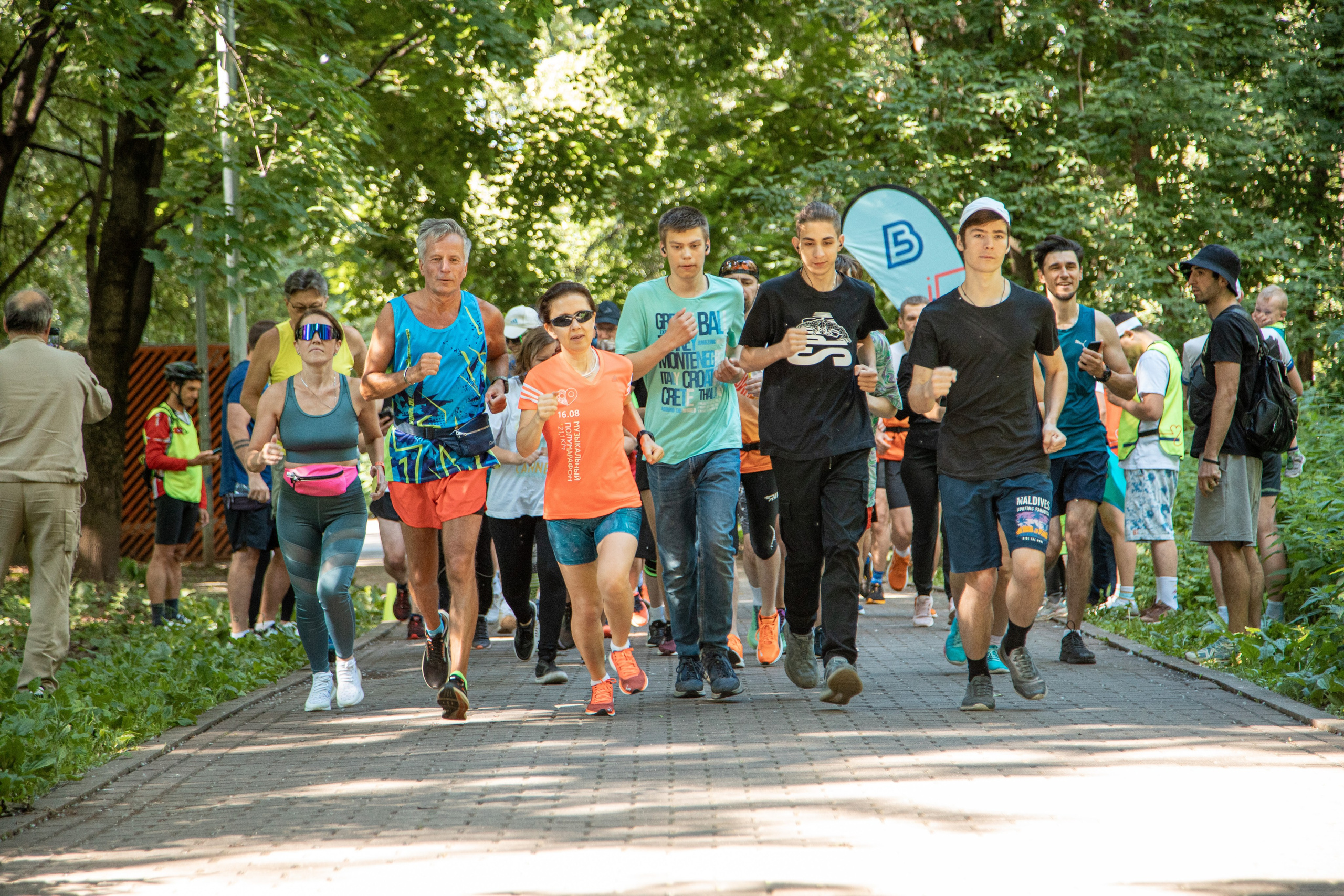 109 забег 5 вёрст Северное Тушино, 22.06.24. Фотограф Сергей Ловкий